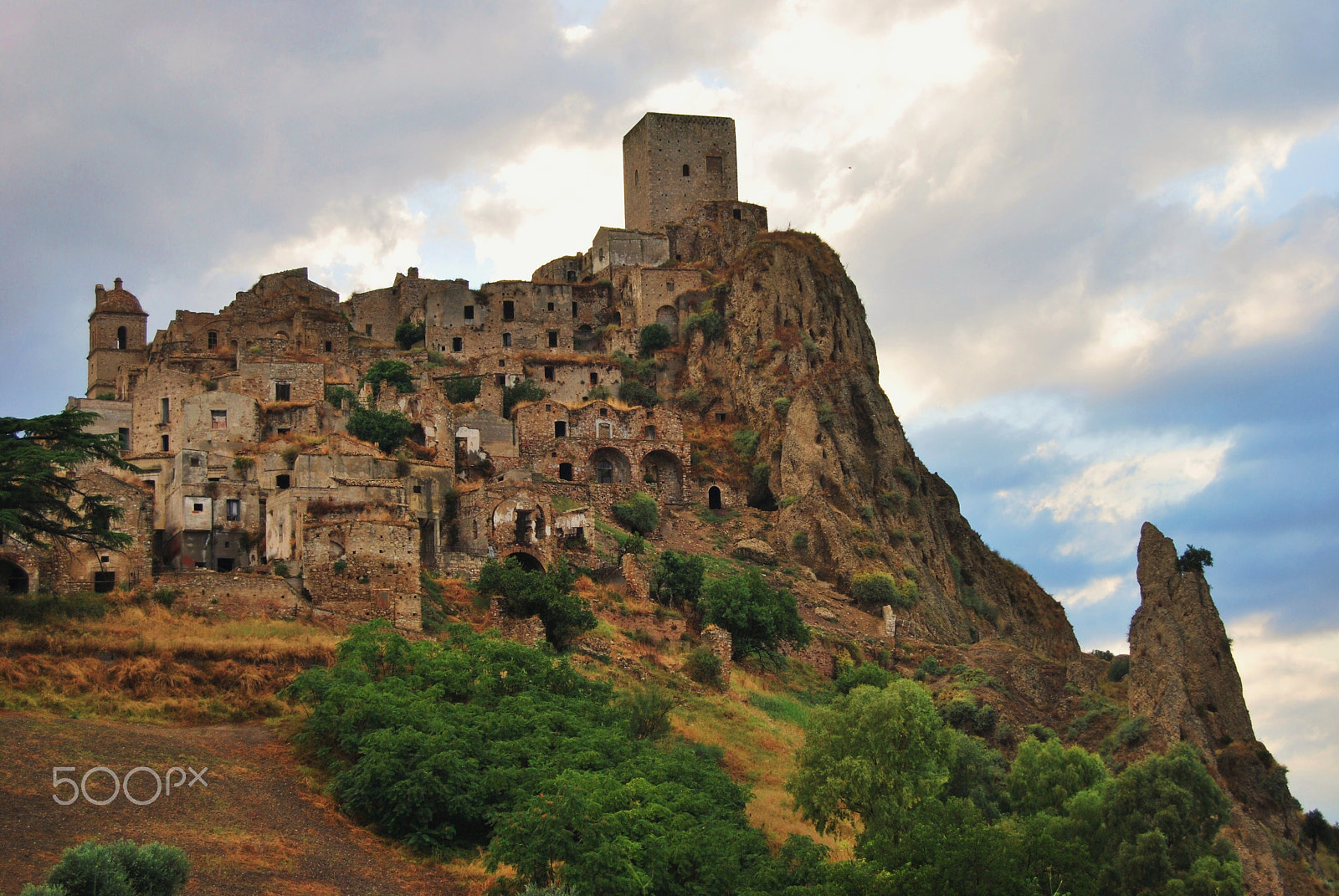 Nikon D60 sample photo. Abandoned village of craco, italy photography