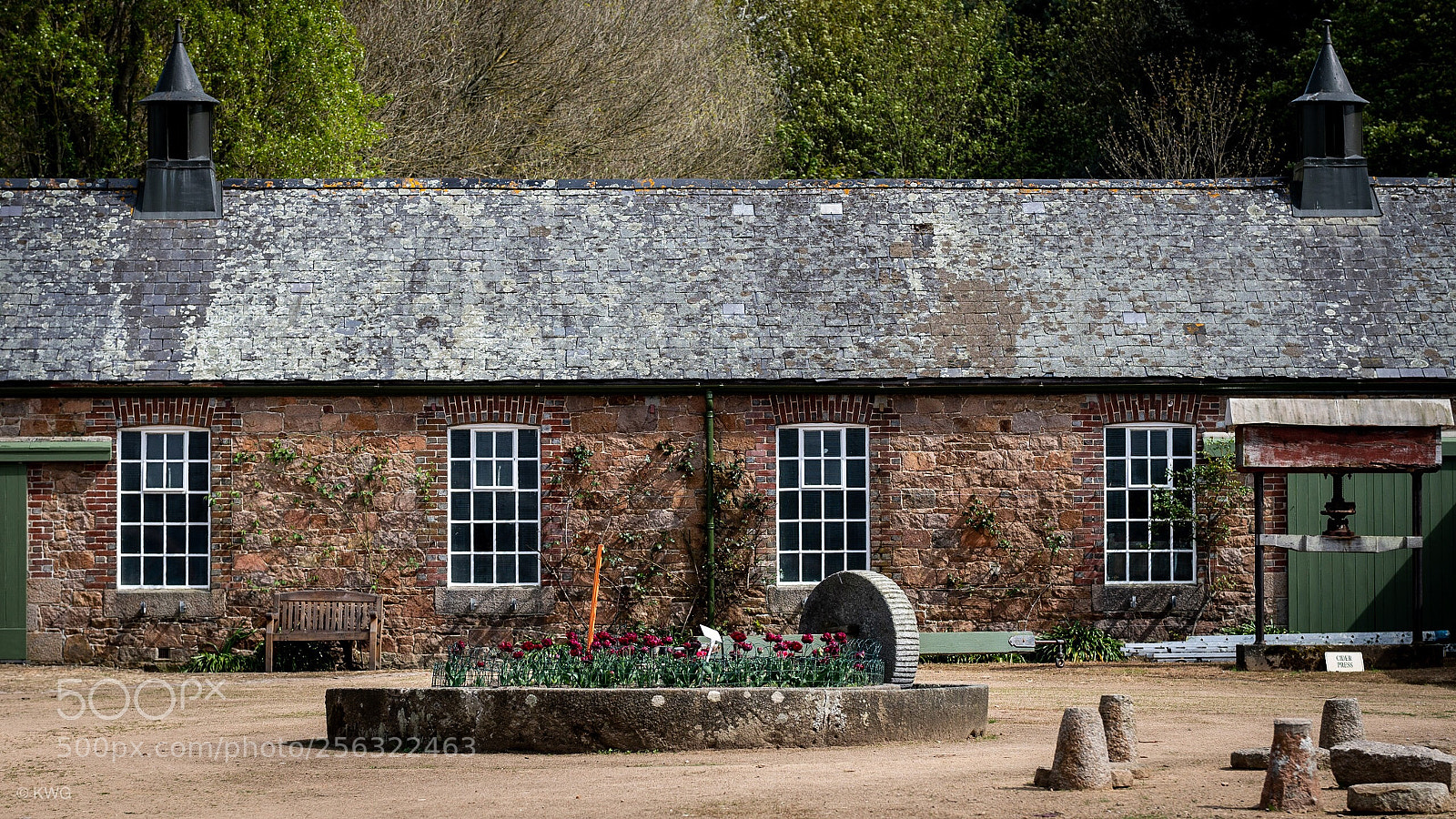 Nikon D7500 sample photo. Sameres manor farm yard photography