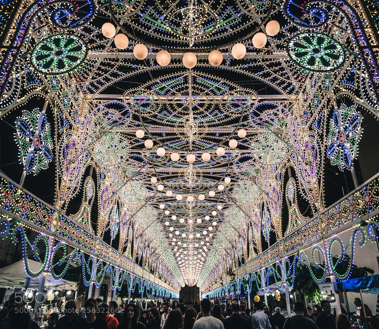 Panasonic Lumix DMC-G85 (Lumix DMC-G80) sample photo. Luminarie photography