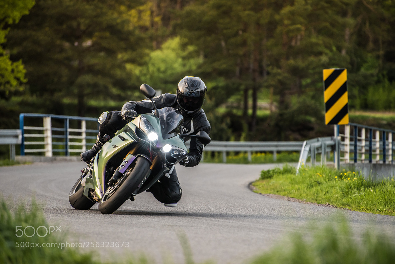 Nikon D810 sample photo. That corner! photography