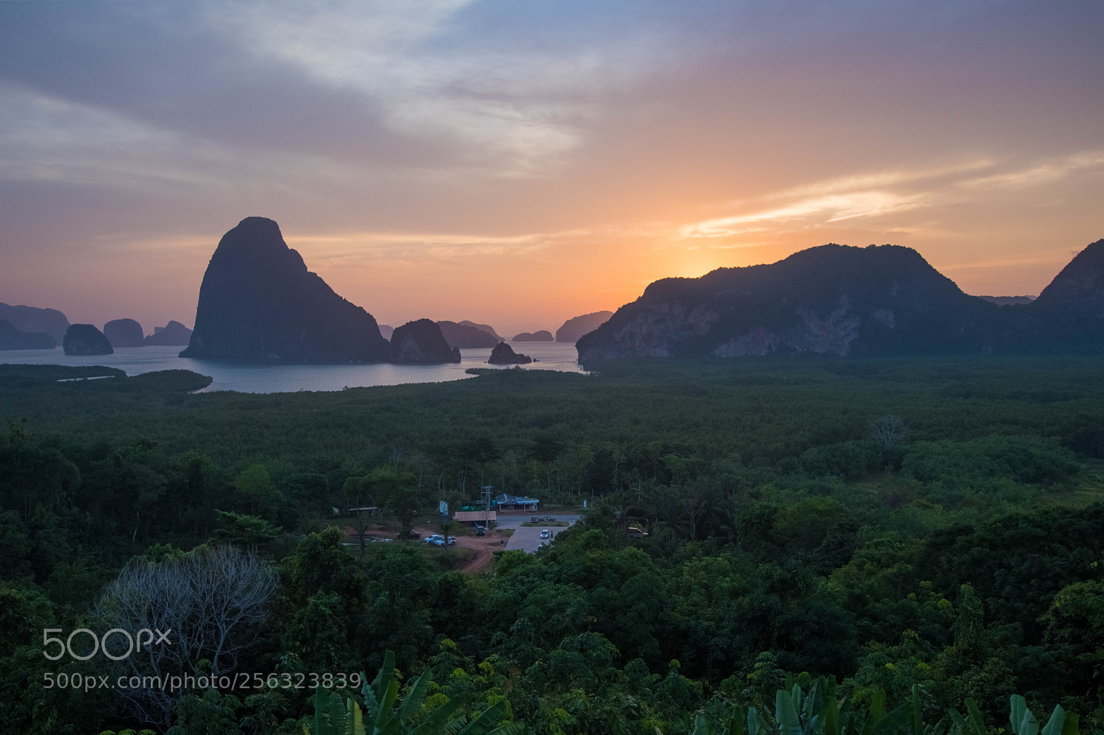 Canon EOS 80D sample photo. Hdr photography