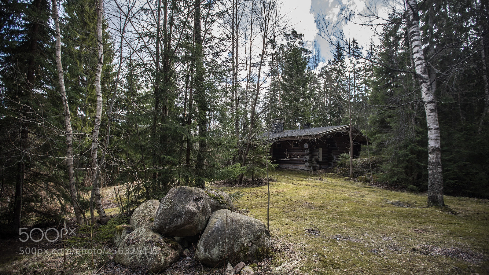 Canon EOS 5D Mark IV sample photo. Cabin in the woods photography