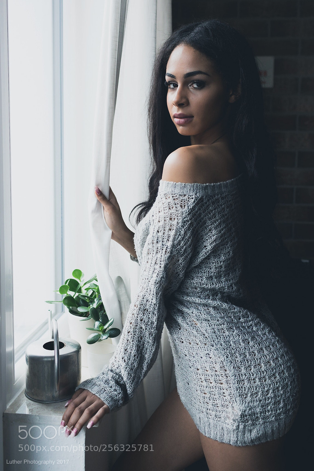 Canon EOS 6D sample photo. Samira grey sweater photography