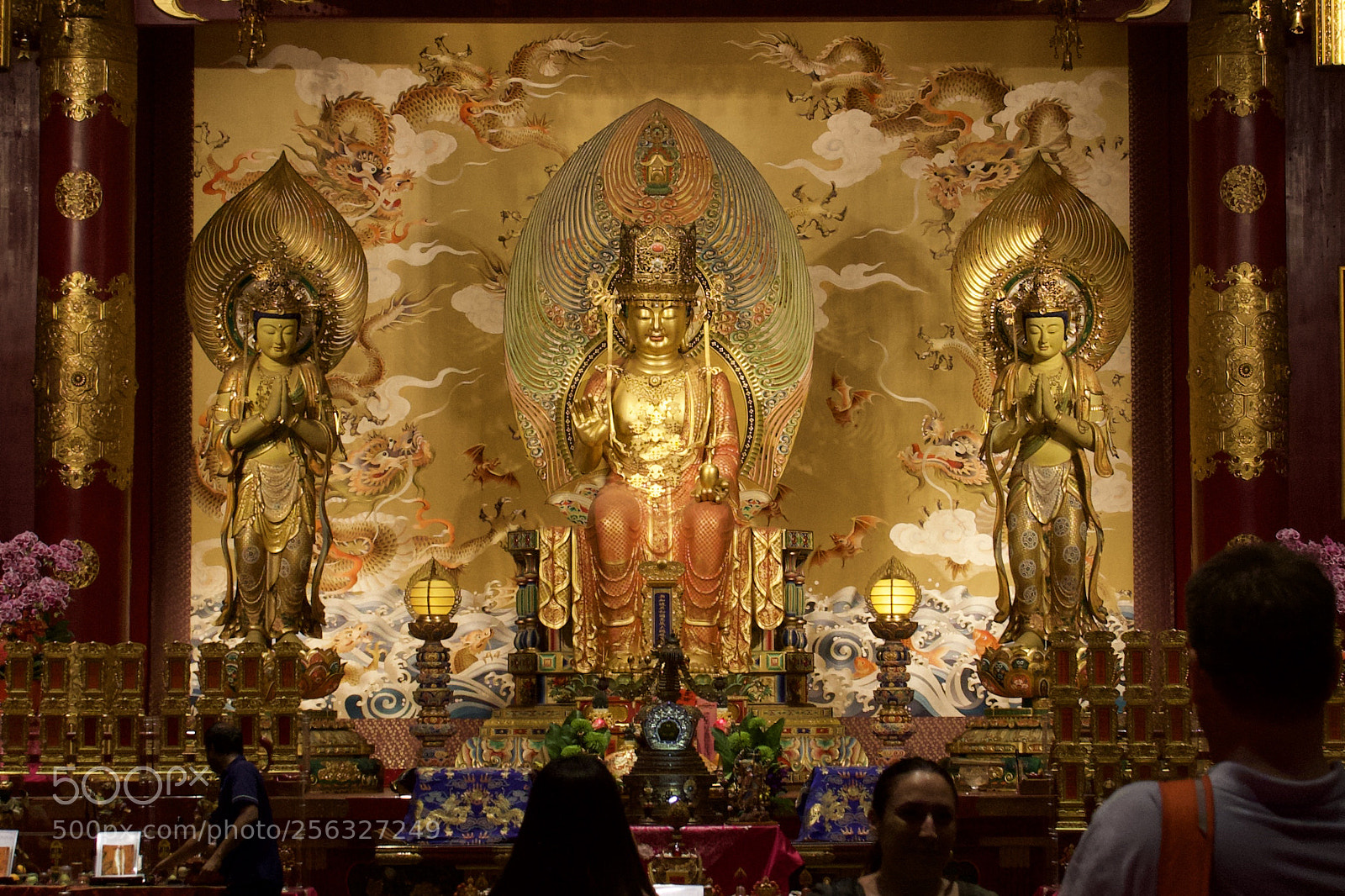 Canon EOS 7D Mark II sample photo. In the main worship photography