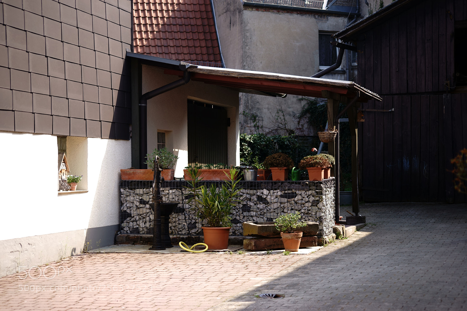 Sony a7 II sample photo. Nostalgic backyard at the photography
