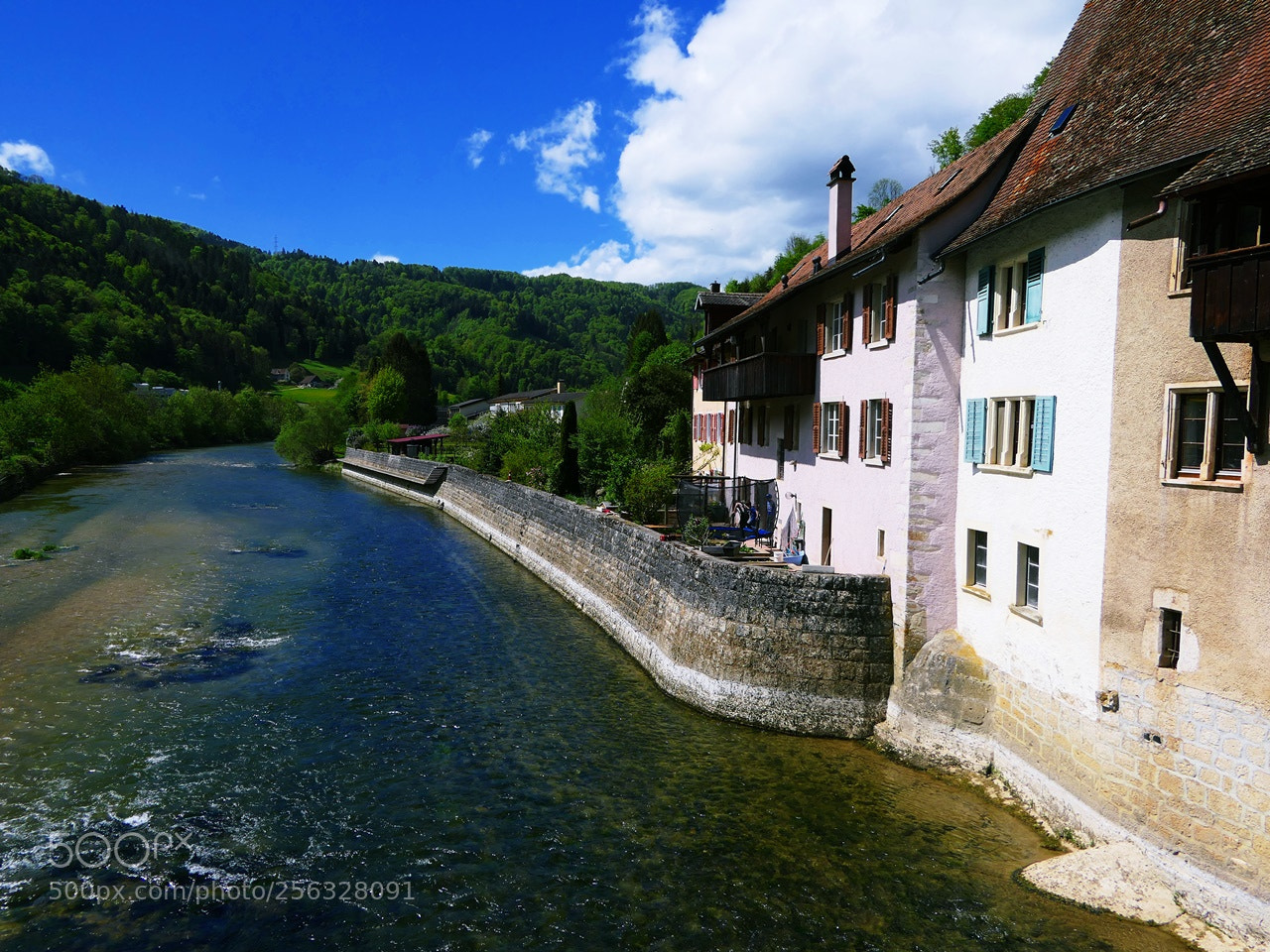 Panasonic Lumix DMC-FZ2500 (Lumix DMC-FZ2000) sample photo. Le doubs  ch photography