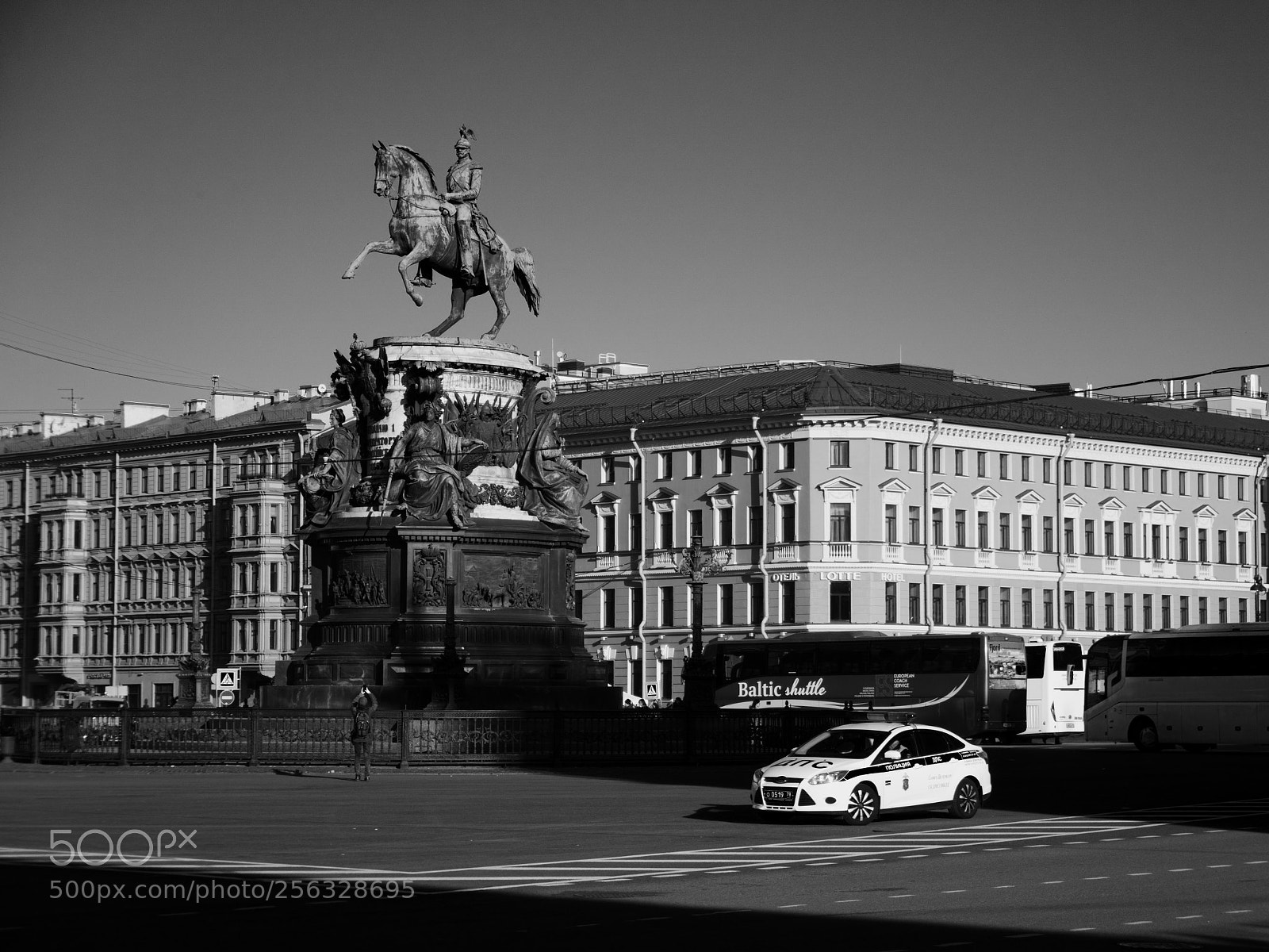 Sony a6300 sample photo. St. isaac's square photography