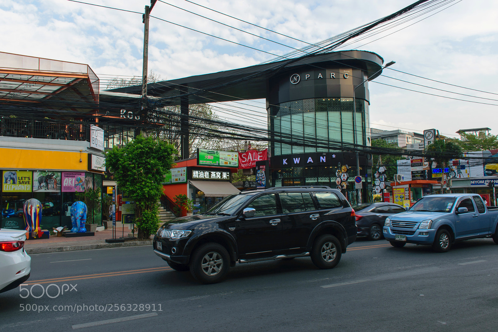 Nikon D5300 sample photo. Traffic on road. photography