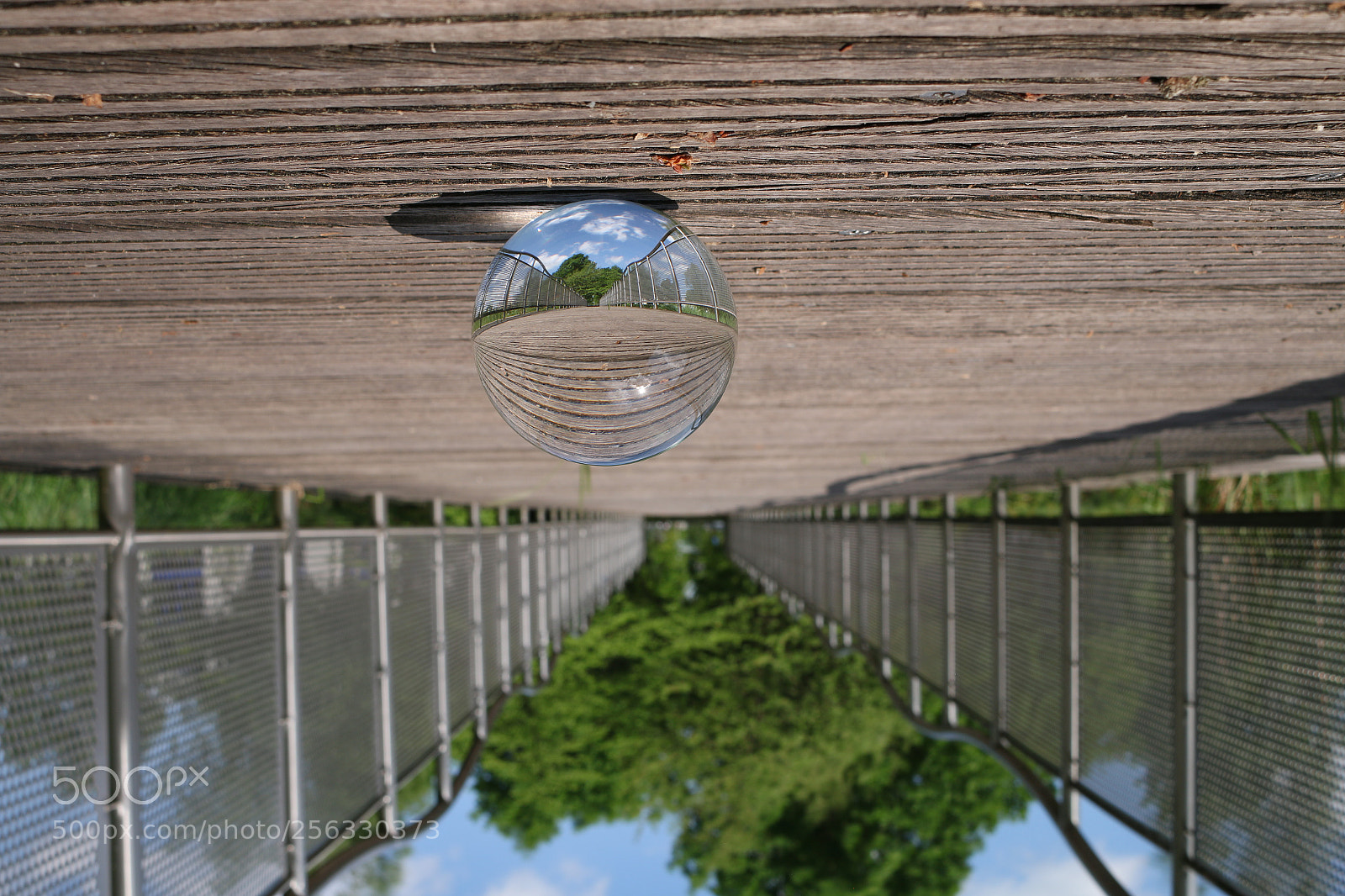 Canon EOS 70D sample photo. Die welt steht kopf photography