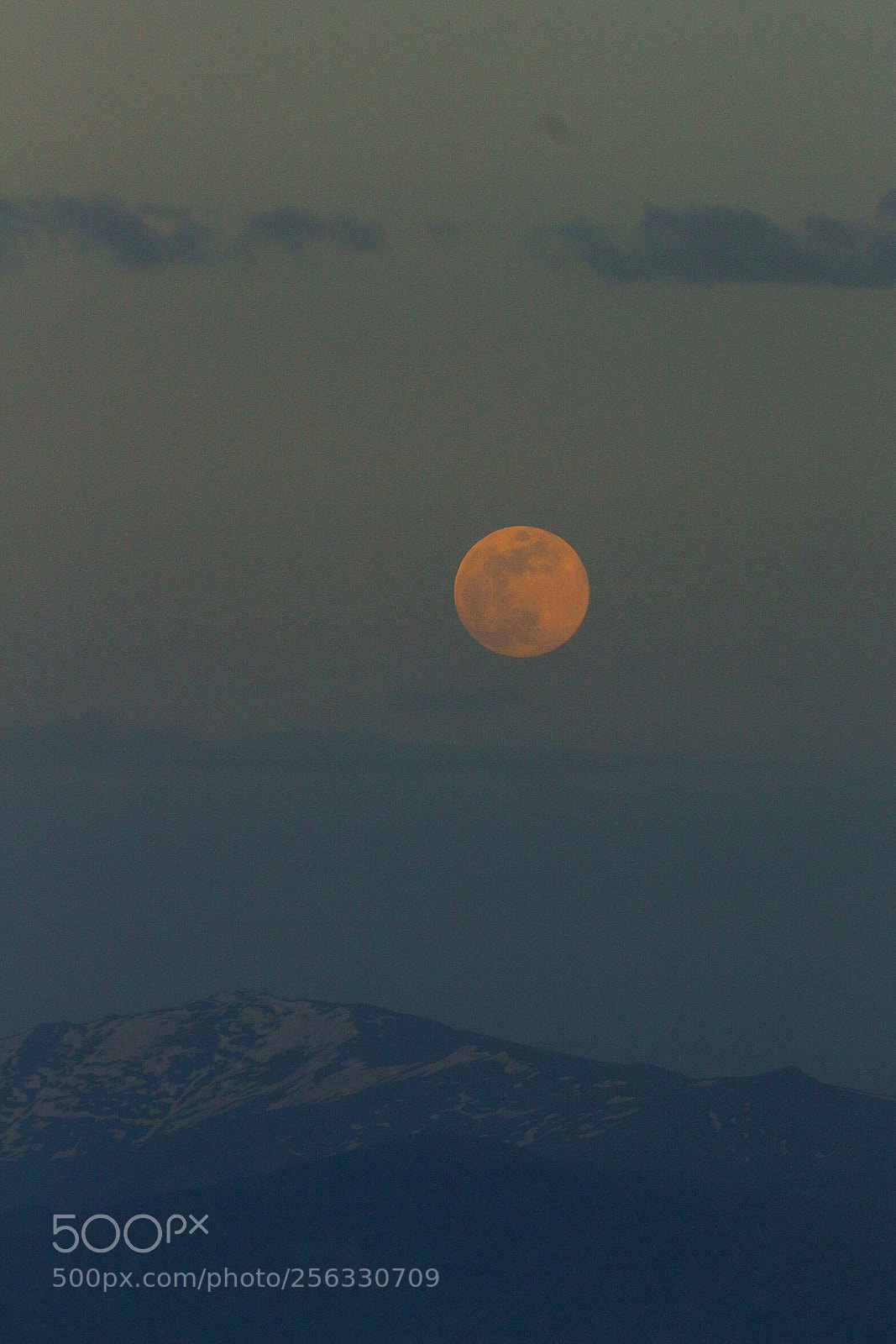 Canon EOS 700D (EOS Rebel T5i / EOS Kiss X7i) sample photo. Full moon rising... photography