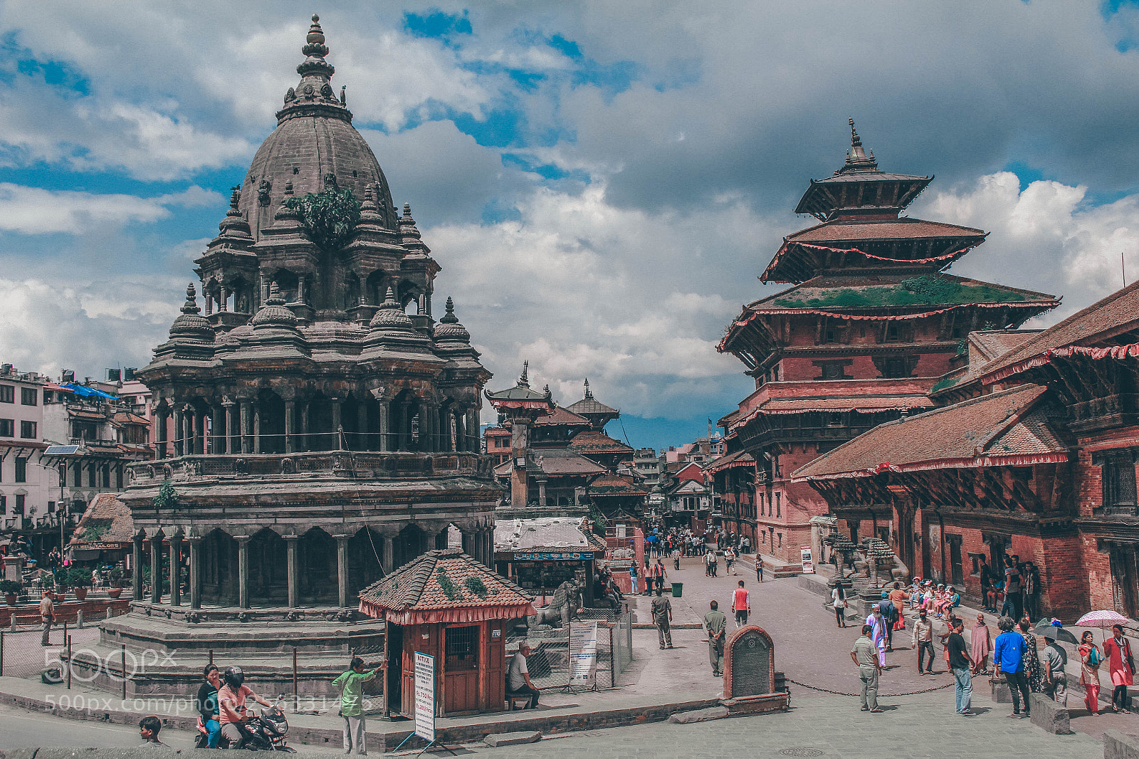 Canon EOS 1200D (EOS Rebel T5 / EOS Kiss X70 / EOS Hi) sample photo. Patan durbar square photography