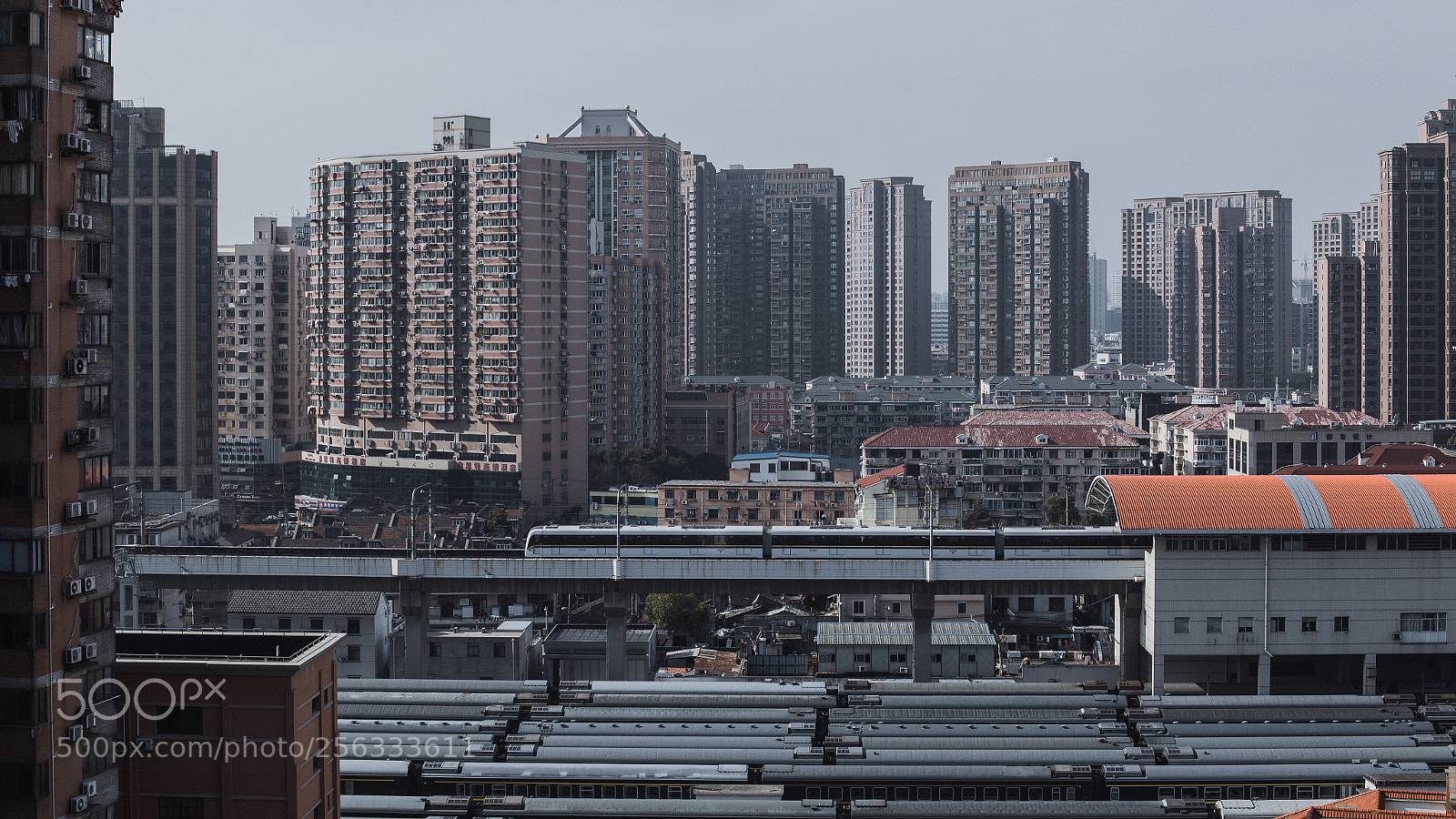 Canon EOS 6D sample photo. Leaving station photography