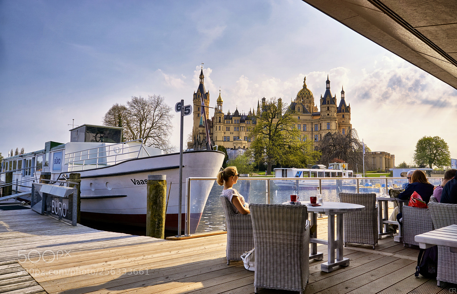 Sony a6000 sample photo. Restaurant am schweriner schloss photography