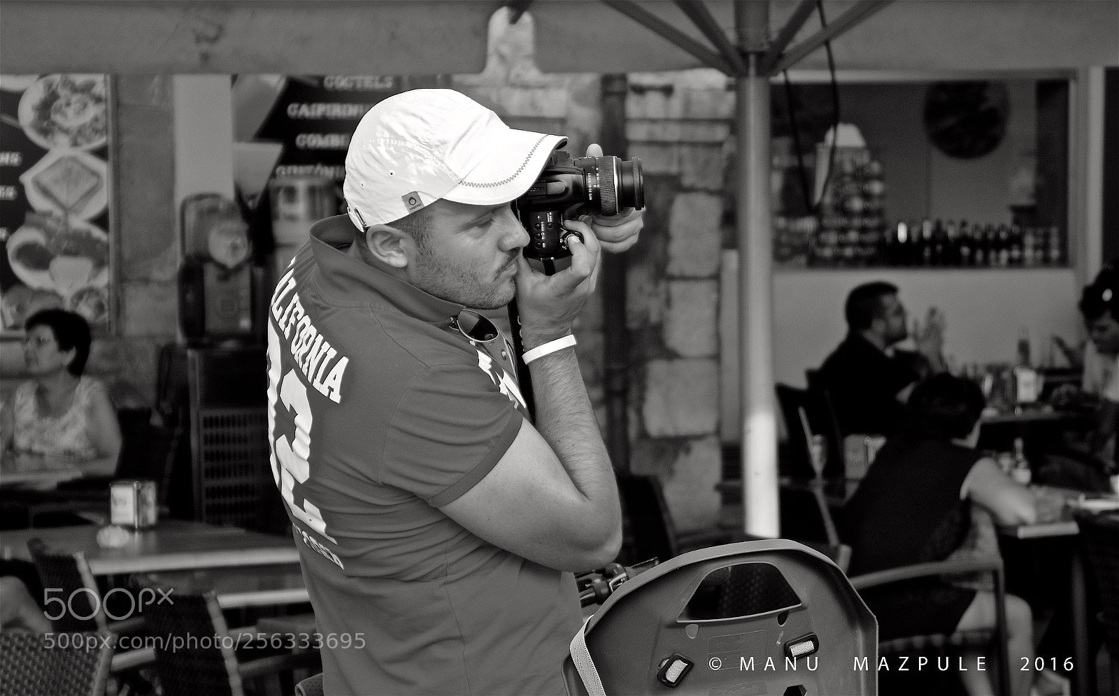 Canon EOS 70D sample photo. 334. girona. catalunya... people... photography