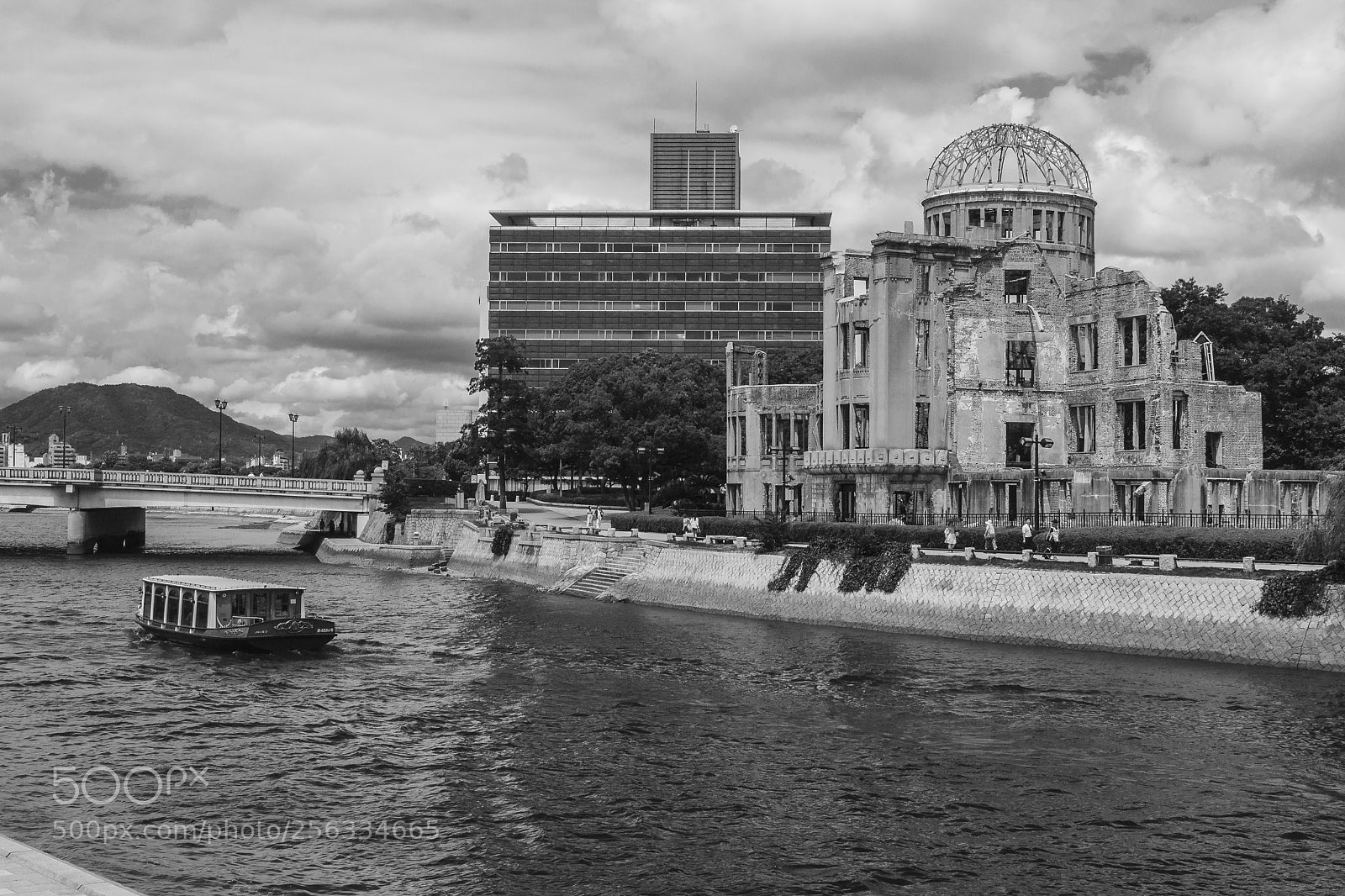 Canon EOS 450D (EOS Rebel XSi / EOS Kiss X2) sample photo. Hiroshima zero zone photography