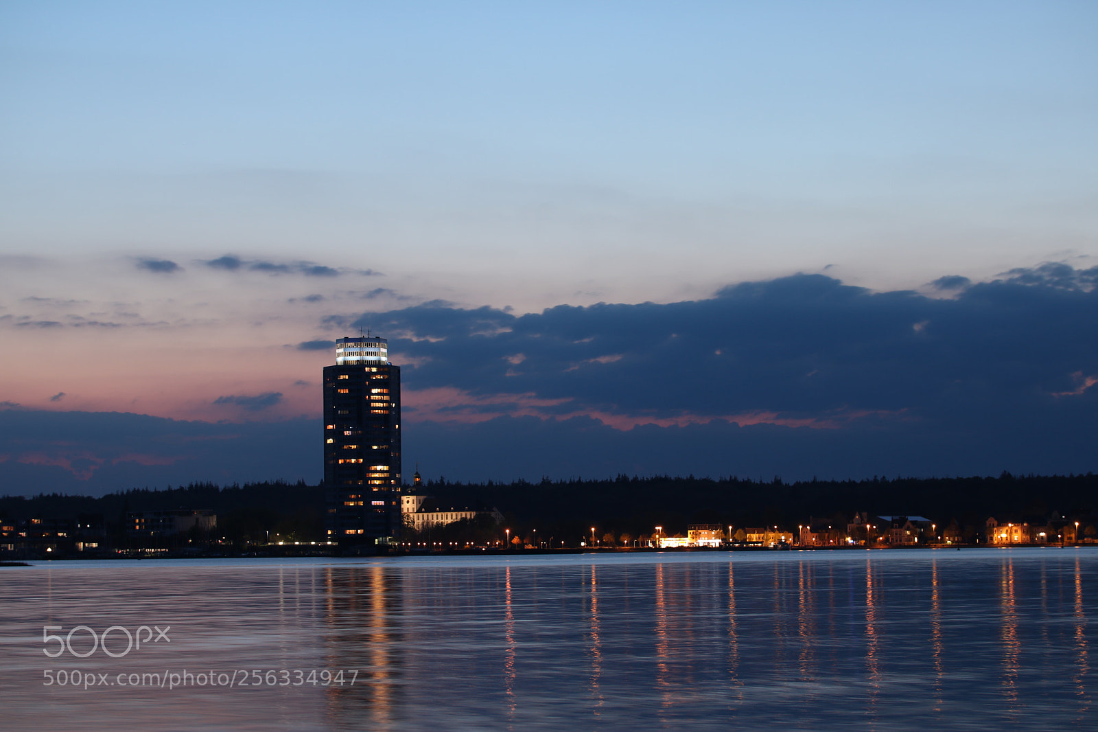 Canon EOS 750D (EOS Rebel T6i / EOS Kiss X8i) sample photo. Schleswig - wikingturm photography