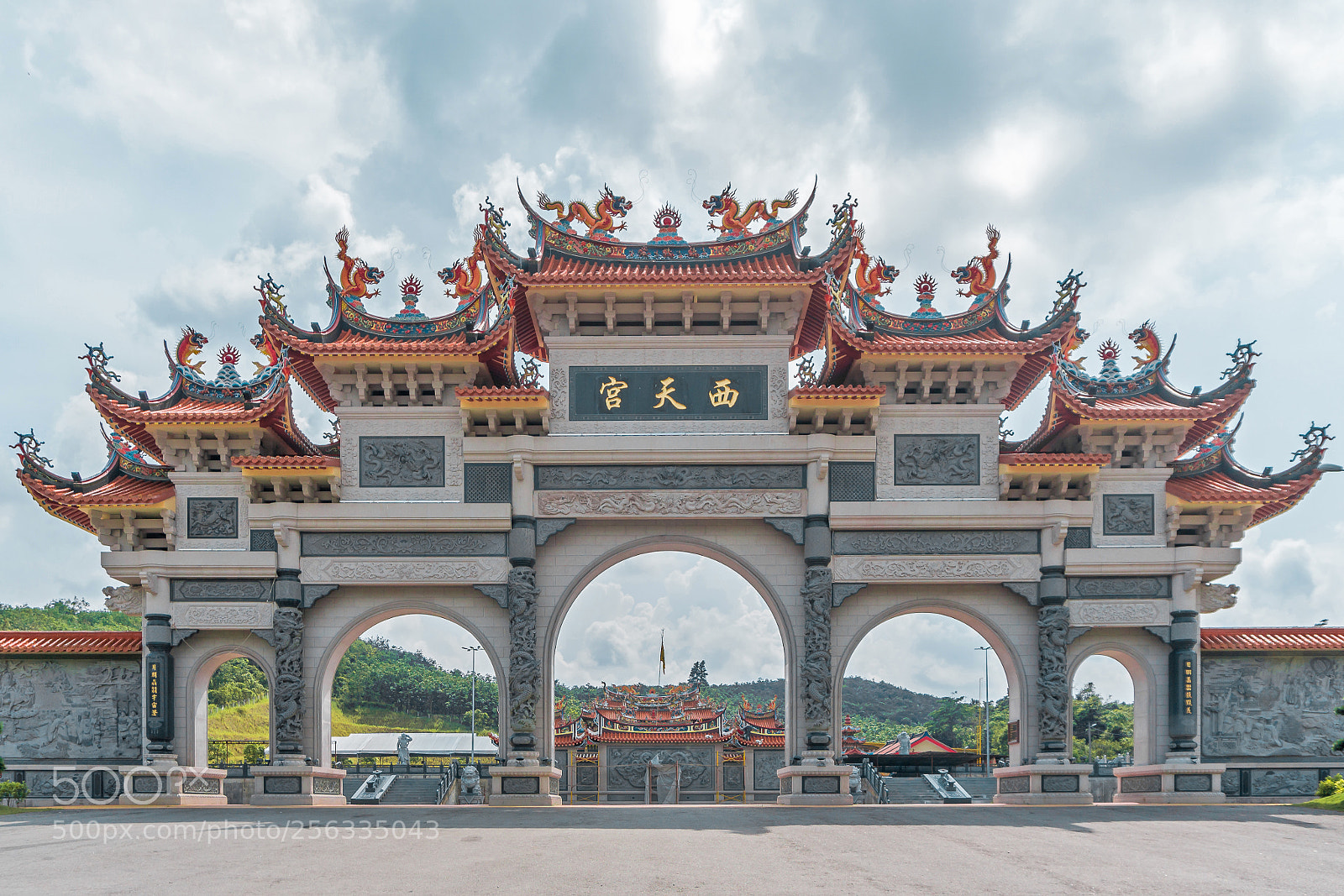 Sony a6000 sample photo. Shi thian kong temple photography