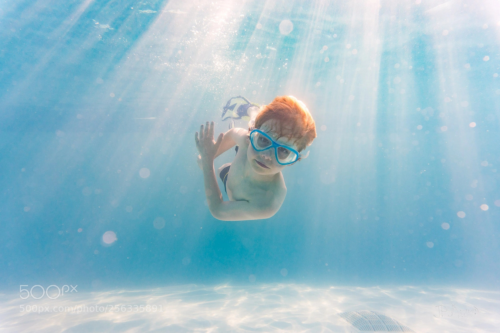 Sony a6300 sample photo. Summer swimming pool photography