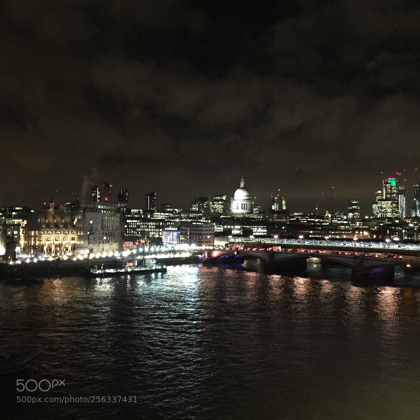 Apple iPhone 6 sample photo. Southbank, london photography