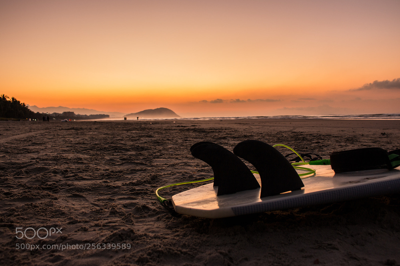 Canon EOS 700D (EOS Rebel T5i / EOS Kiss X7i) sample photo. Sunrise surf photography