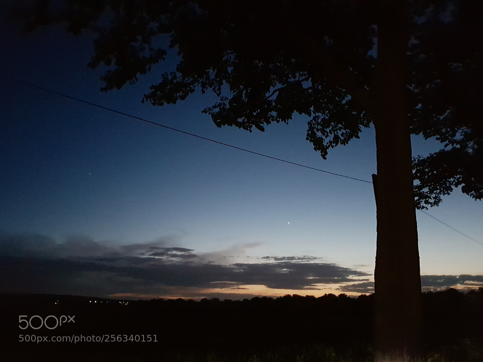 Samsung Galaxy S8 sample photo. Between light and darkness photography