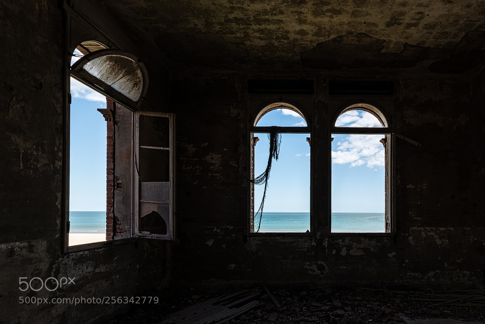 Nikon D750 sample photo. Sea, abandoned summer camp photography