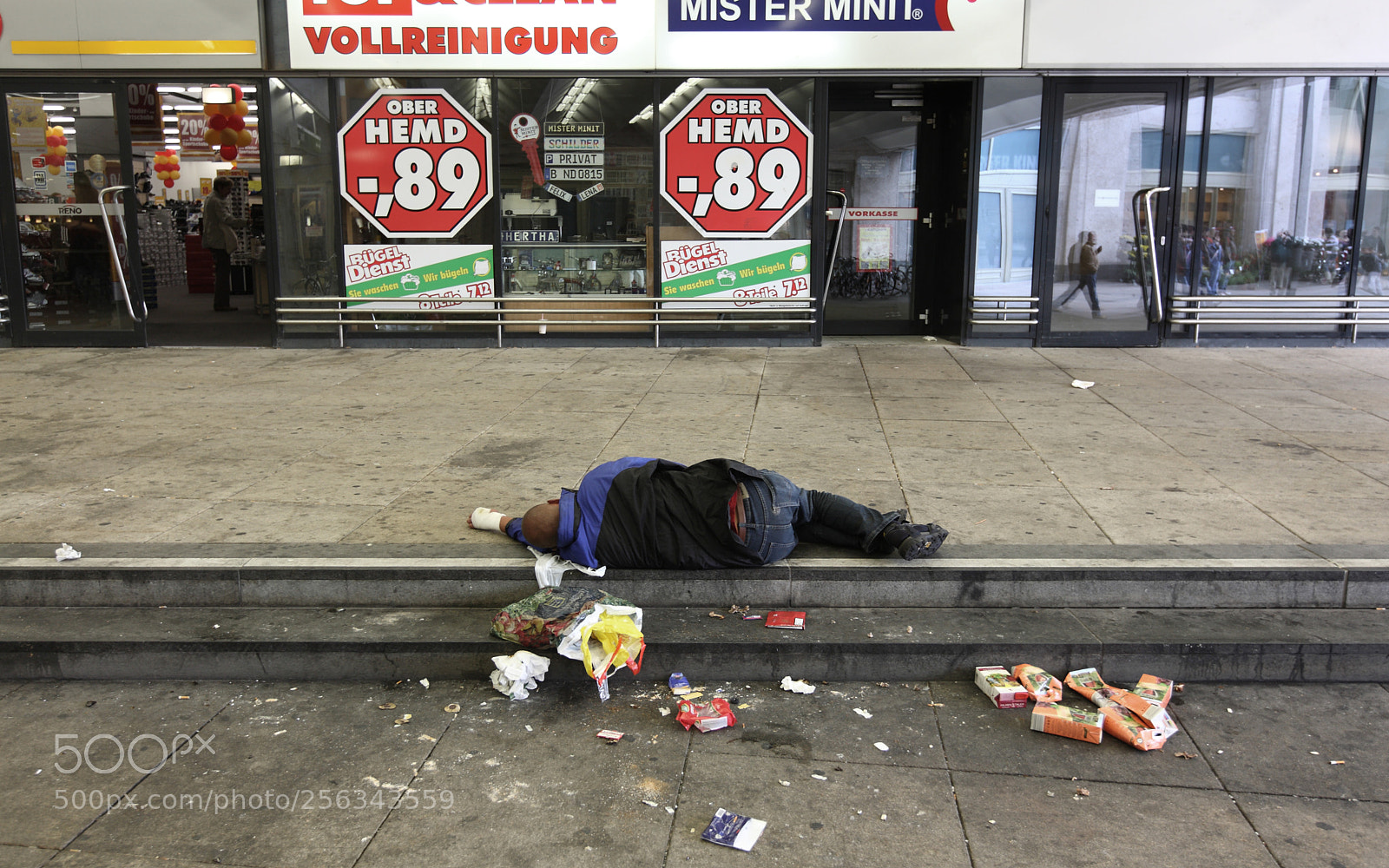 Canon EOS 5D sample photo. Home person lying on photography