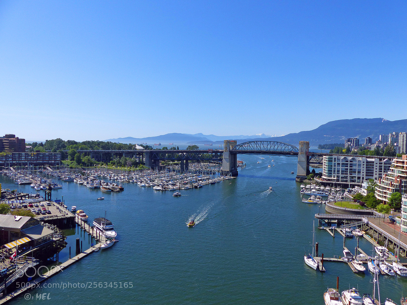 Panasonic Lumix DMC-FZ200 sample photo. False creek photography