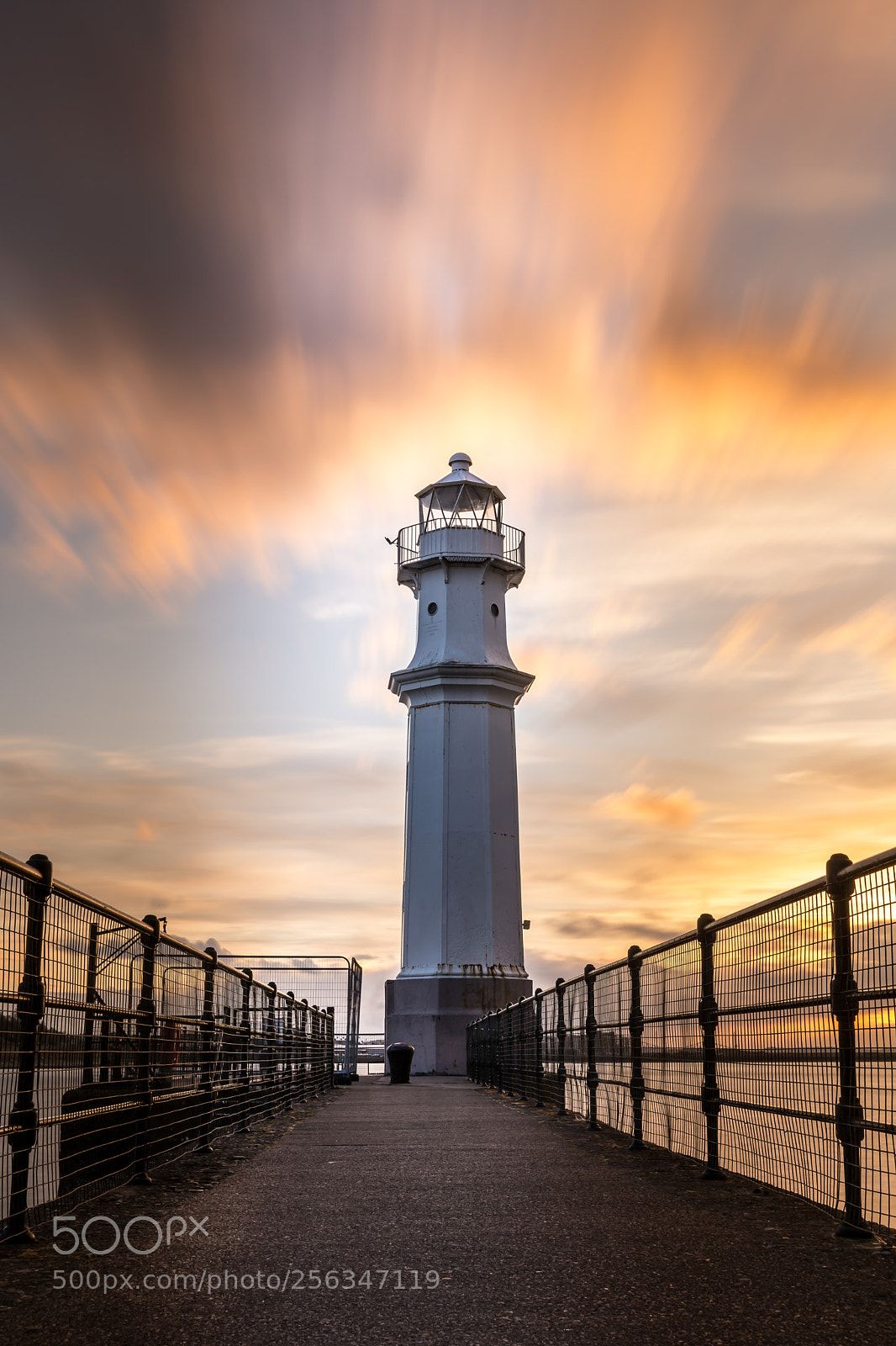 Nikon D7100 sample photo. Newhaven lighthouse photography