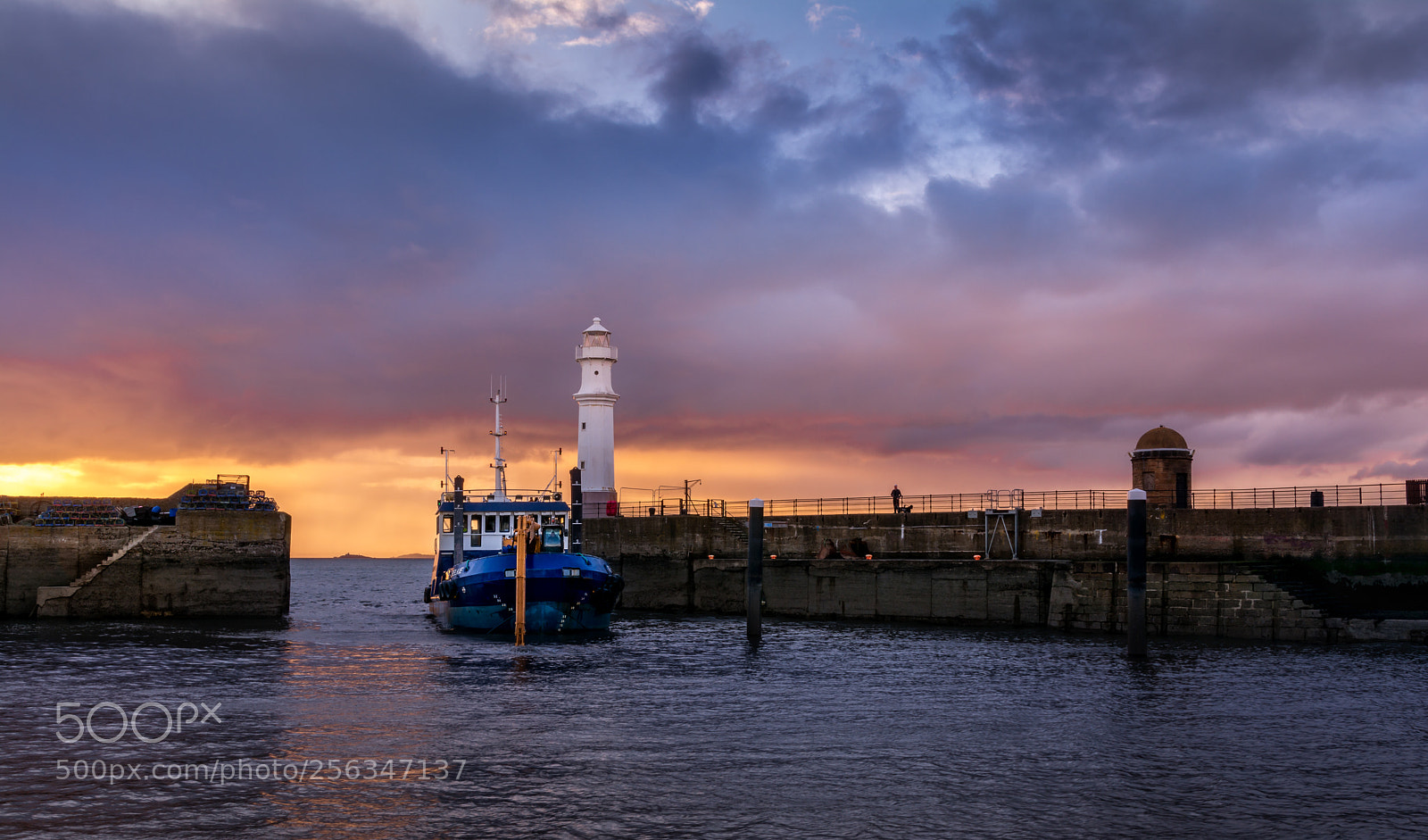 Nikon D7100 sample photo. Newhaven lighthouse photography