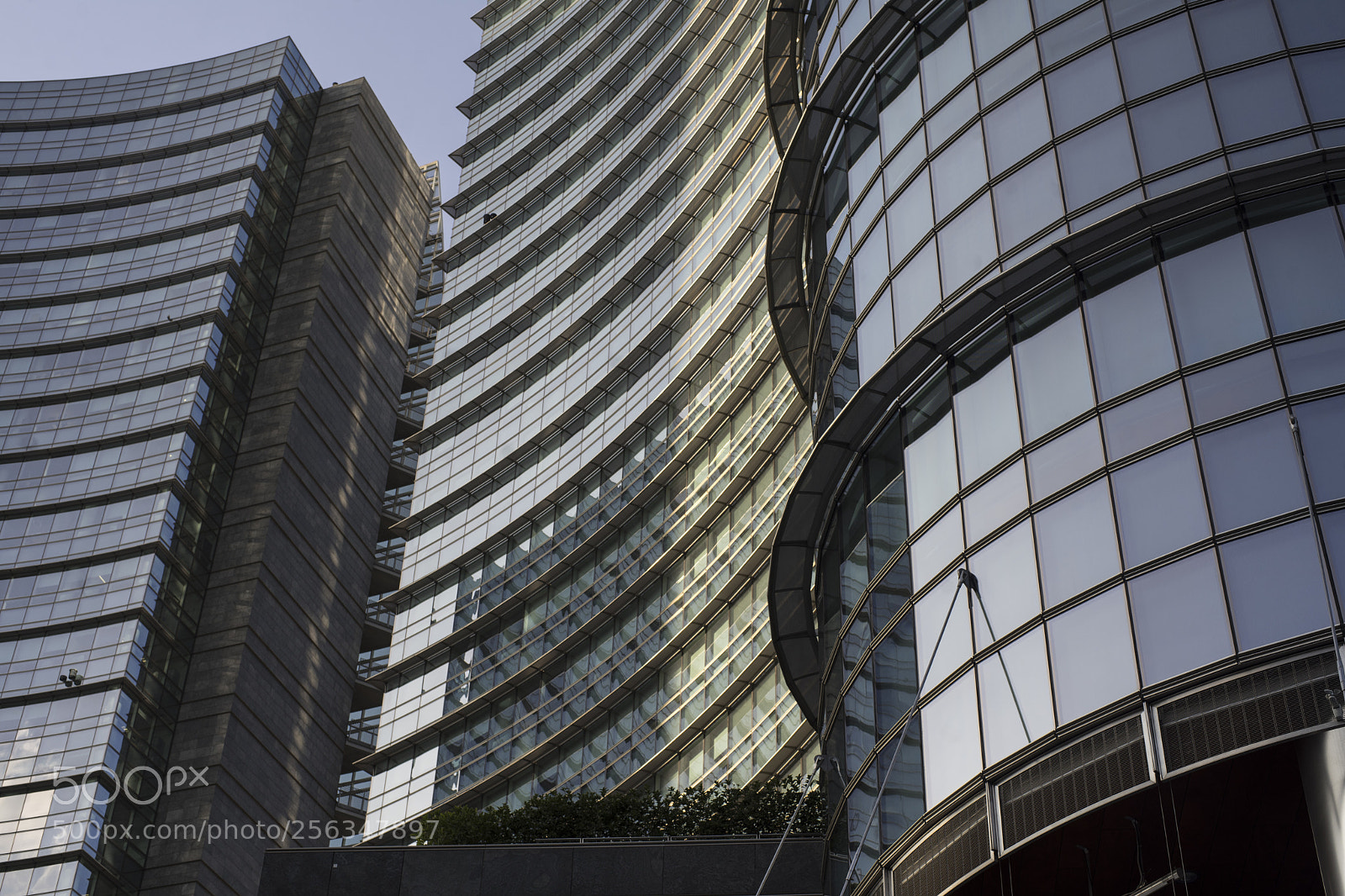 Sony a7 II sample photo. Milan, italy the new photography