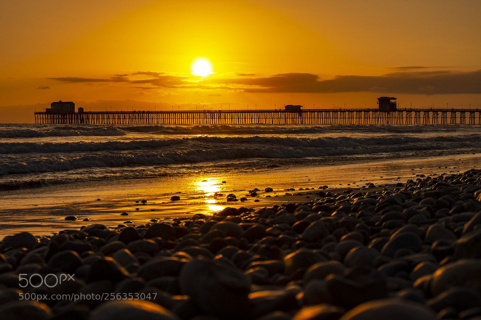 Nikon D500 sample photo. Golden sunset in oceanside photography
