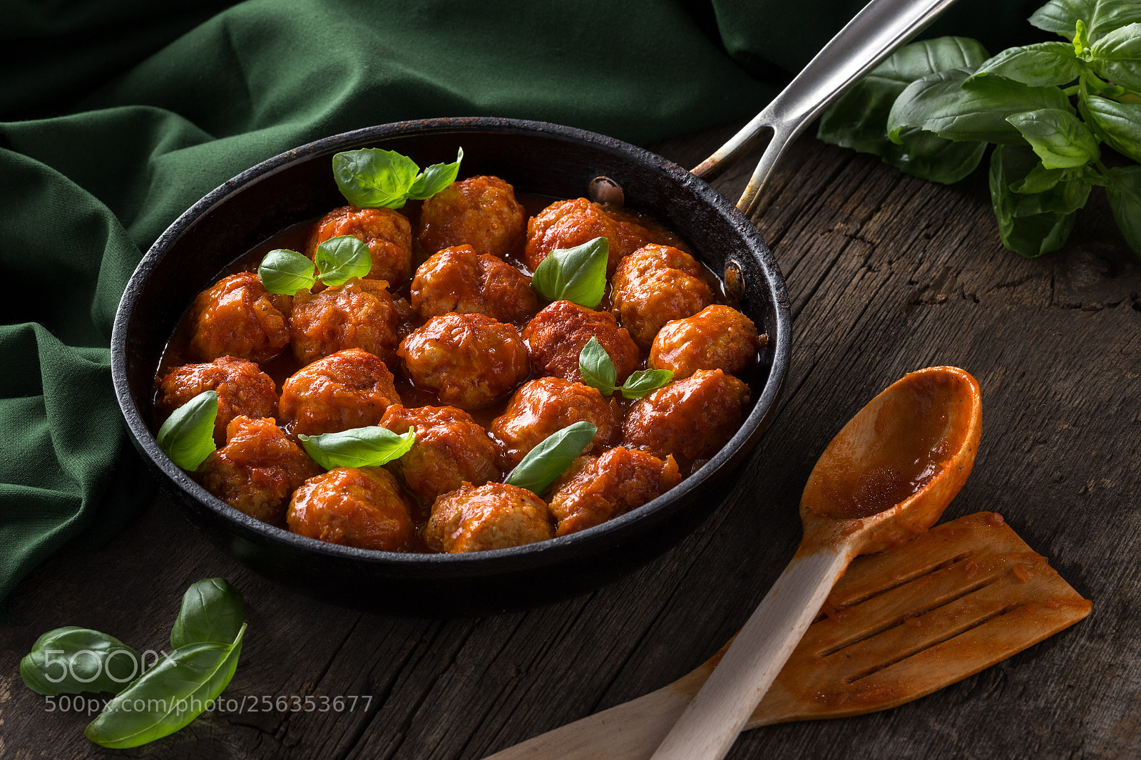 Canon EOS 6D sample photo. Meatballs photography