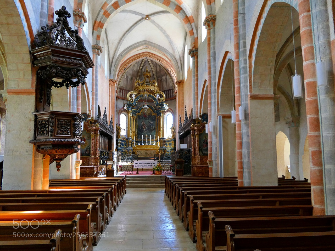 Panasonic Lumix DMC-FZ2500 (Lumix DMC-FZ2000) sample photo. Collégiale st-ursanne  ch photography