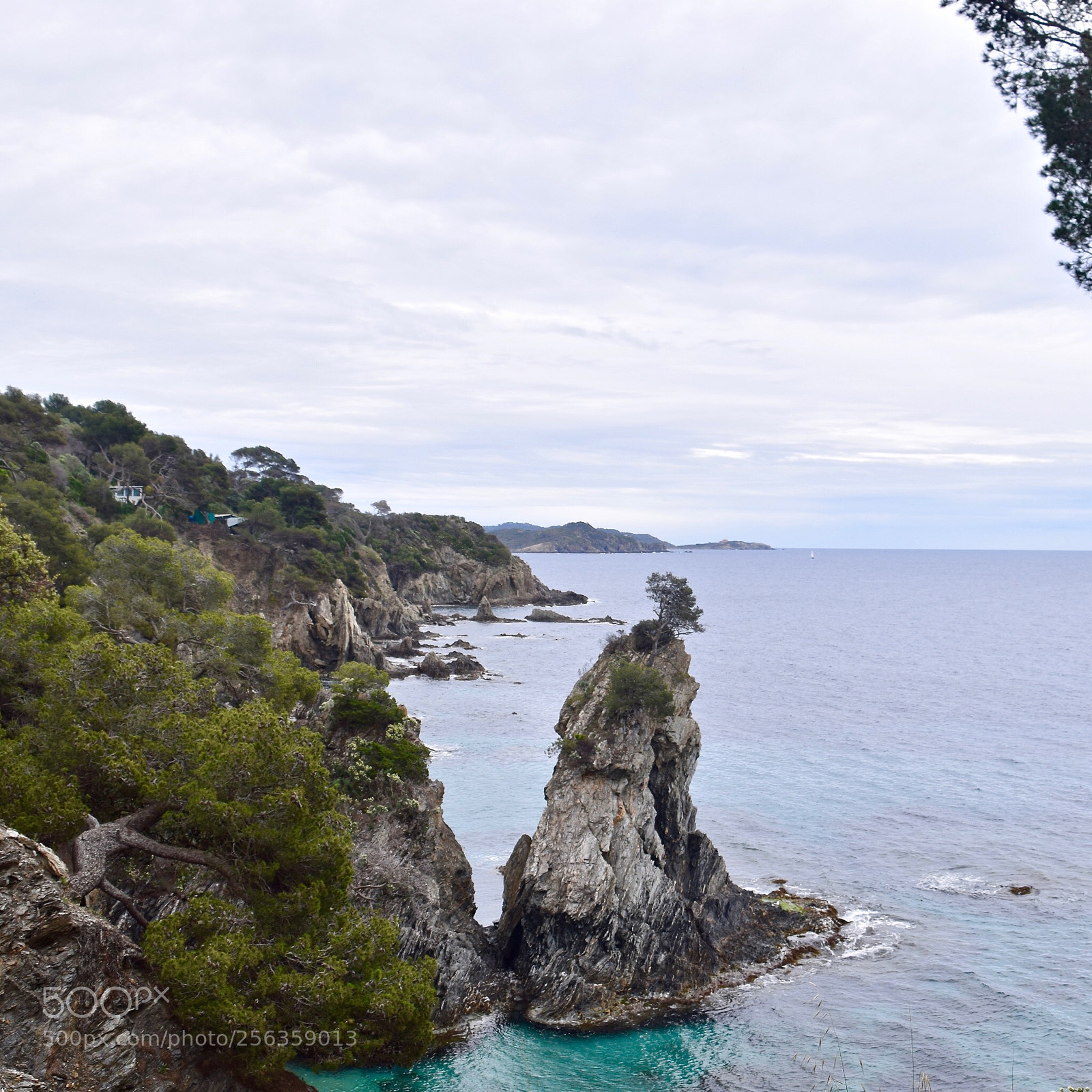 Nikon D5300 sample photo. Rocky coast photography