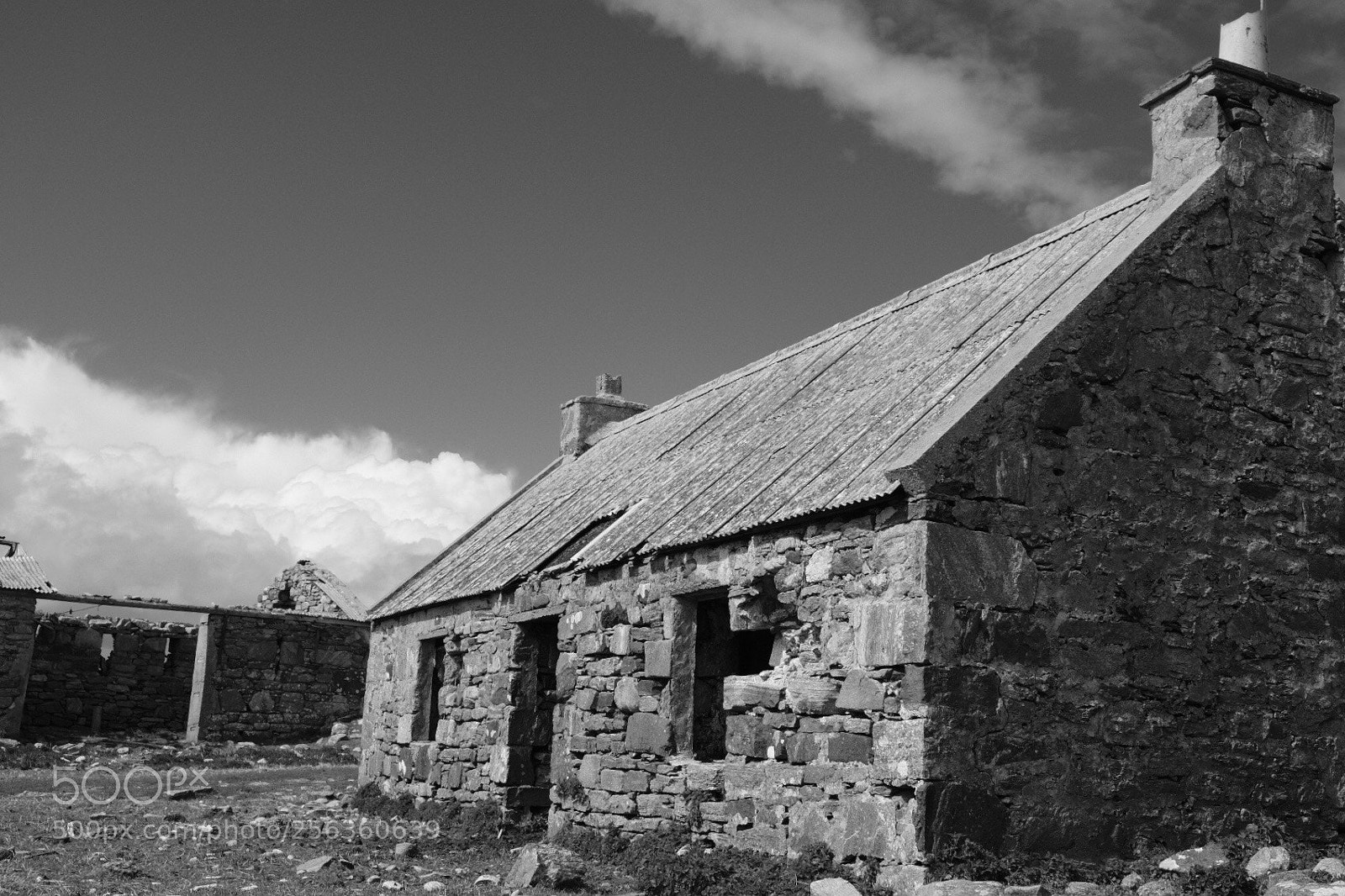 Fujifilm X-T2 sample photo. Abandoned croft photography