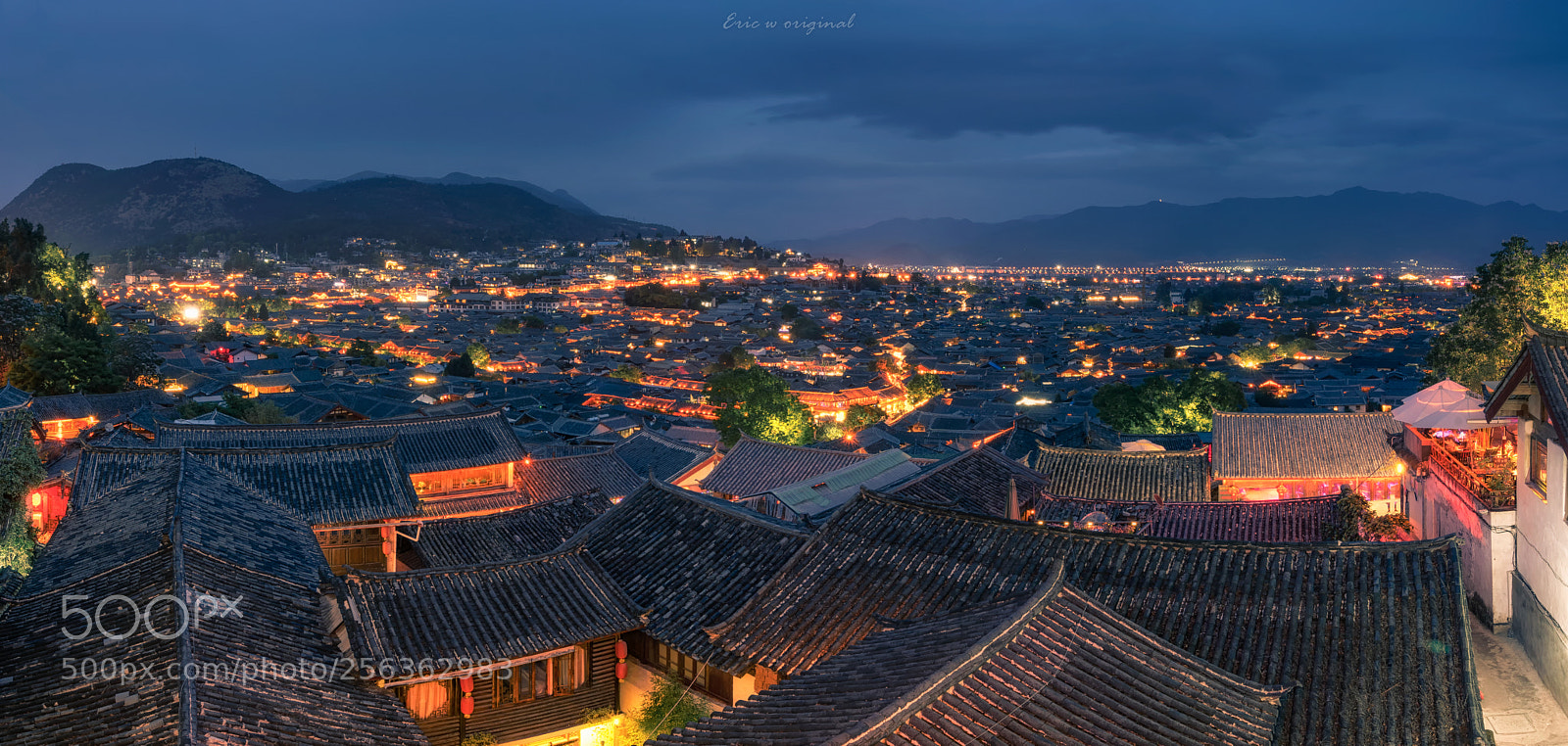 Sony a7R II sample photo. Old town of lijiang photography