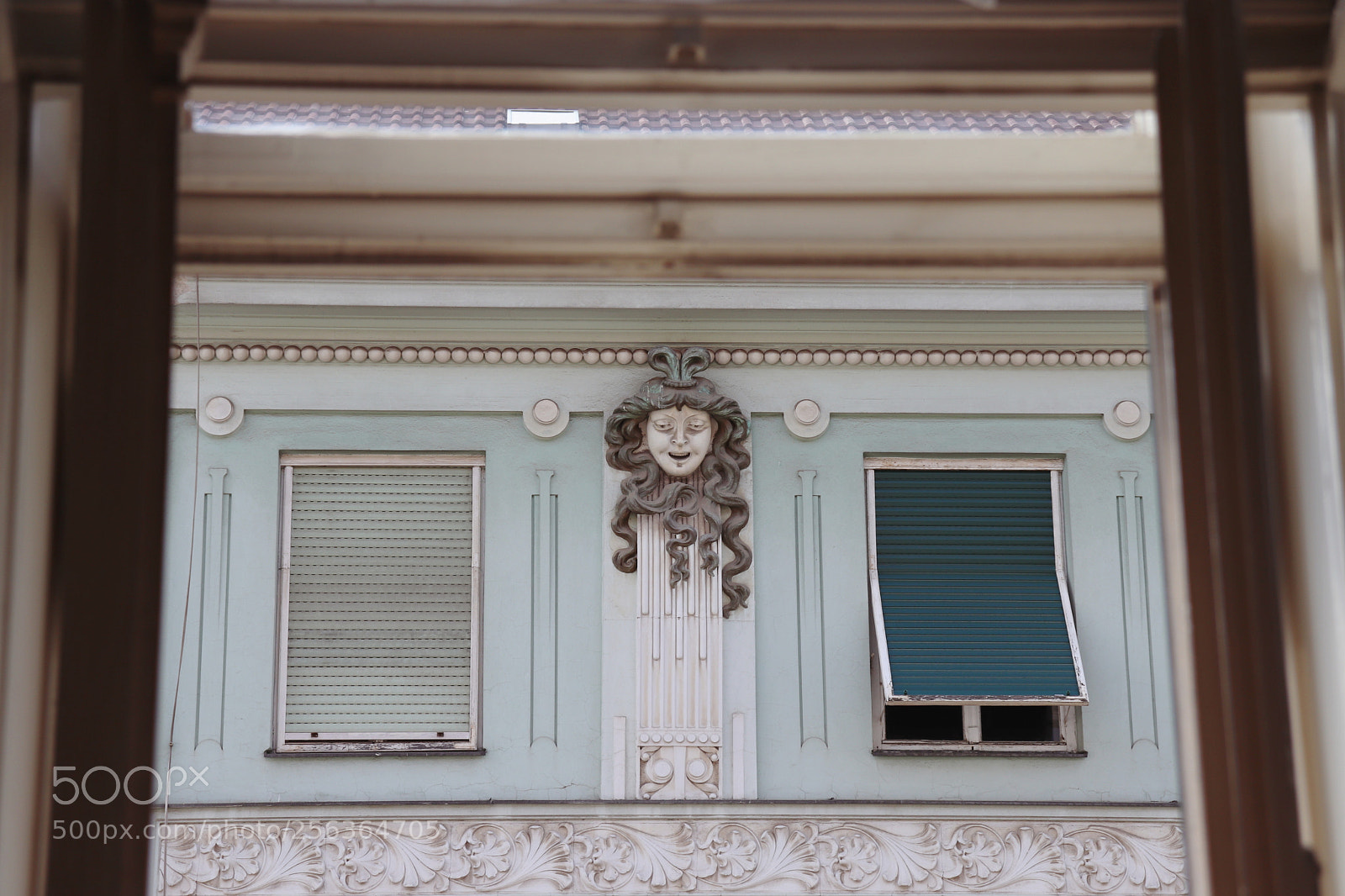 Canon EOS 800D (EOS Rebel T7i / EOS Kiss X9i) sample photo. Egyptian facade face of photography