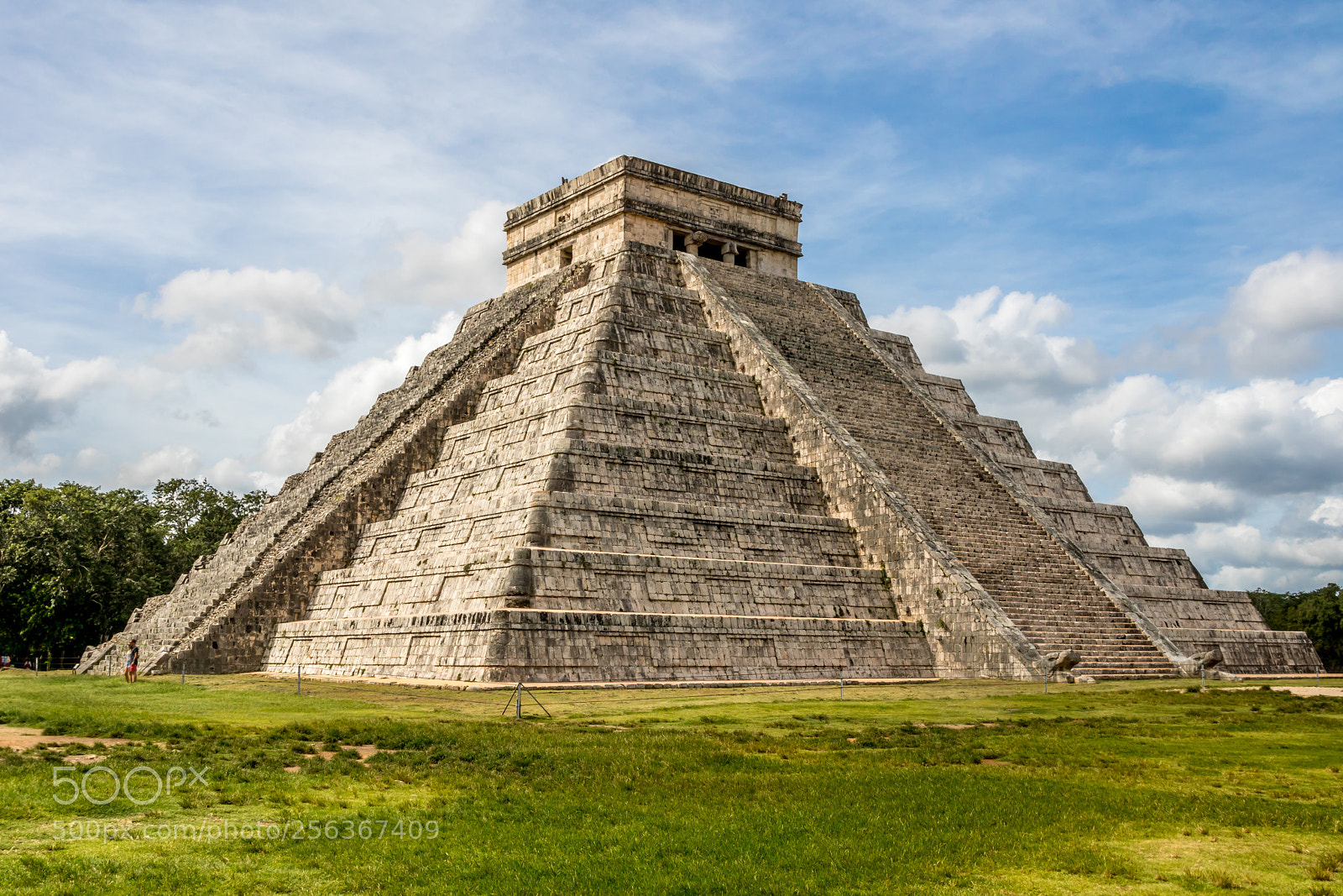 Canon EOS 750D (EOS Rebel T6i / EOS Kiss X8i) sample photo. Piramide de kukulcan, chichen photography