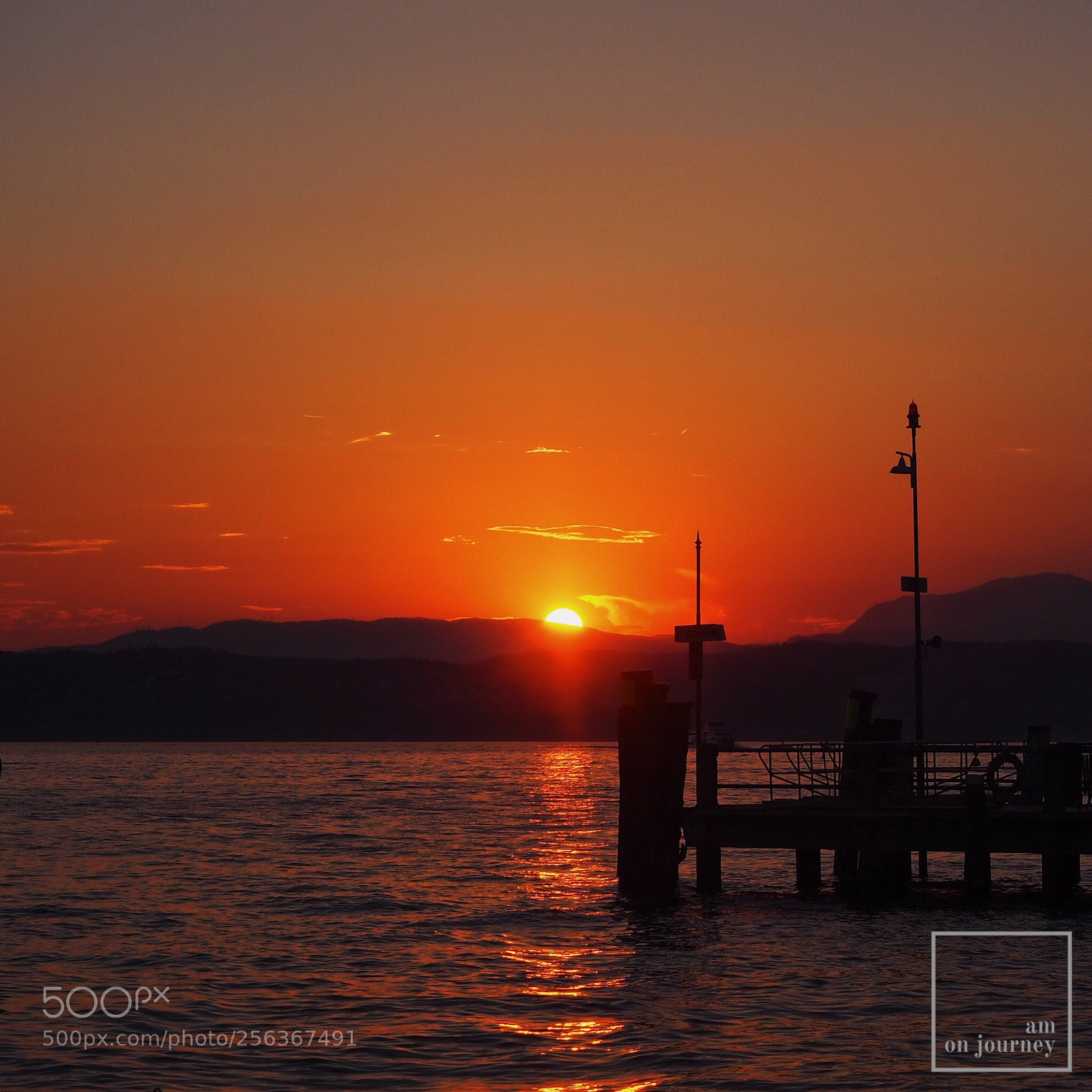 Olympus OM-D E-M10 sample photo. Magical sunset on lago photography