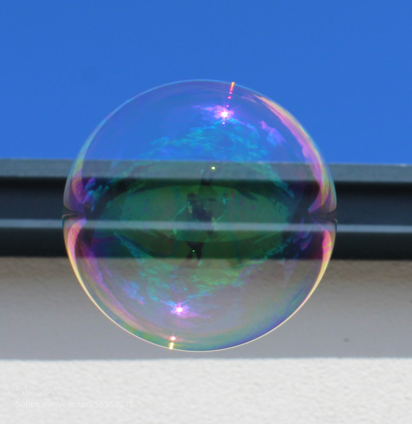 Canon EOS 1200D (EOS Rebel T5 / EOS Kiss X70 / EOS Hi) sample photo. Bubbles photography
