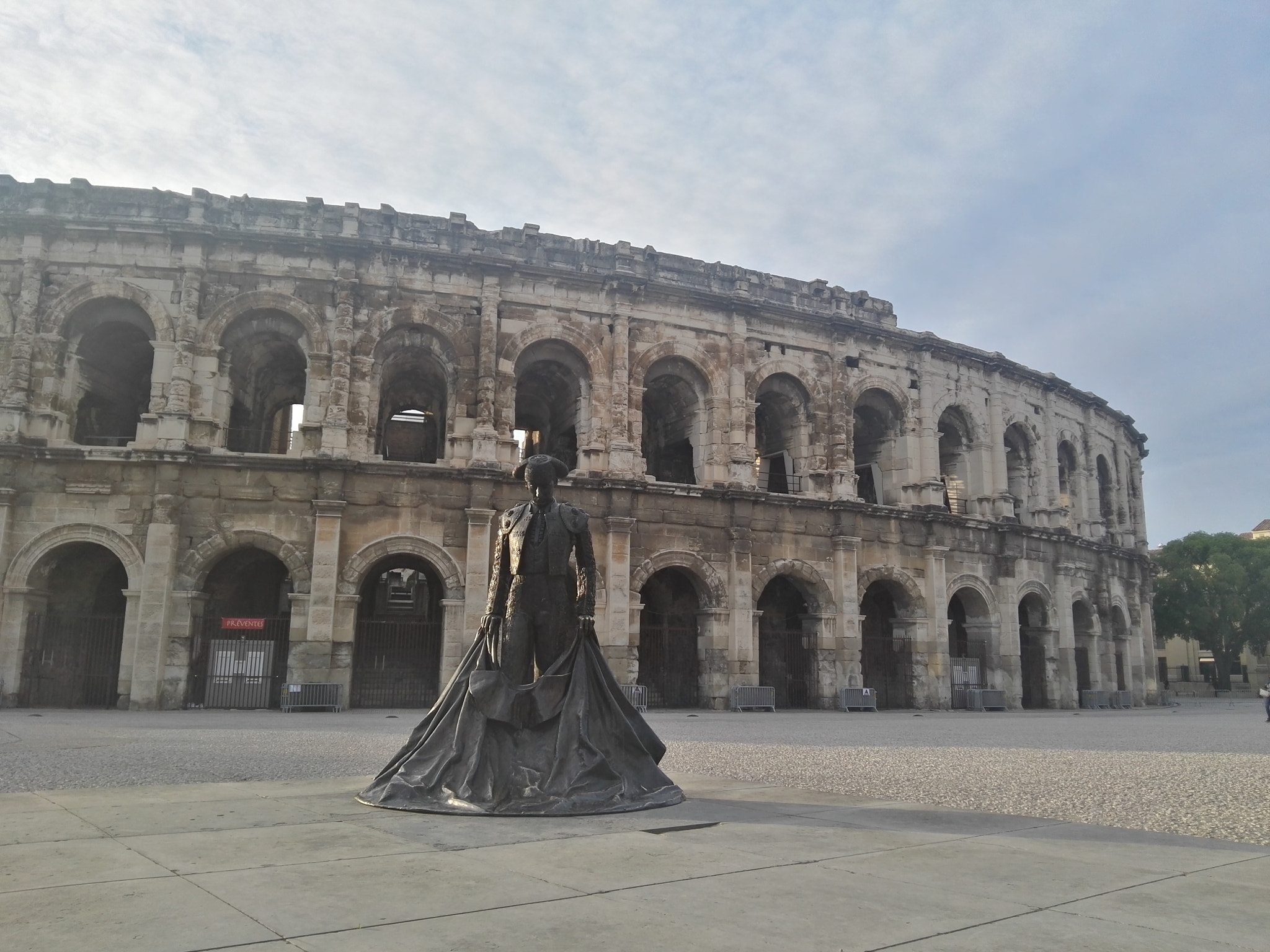 HUAWEI P8 sample photo. Nîmes photography