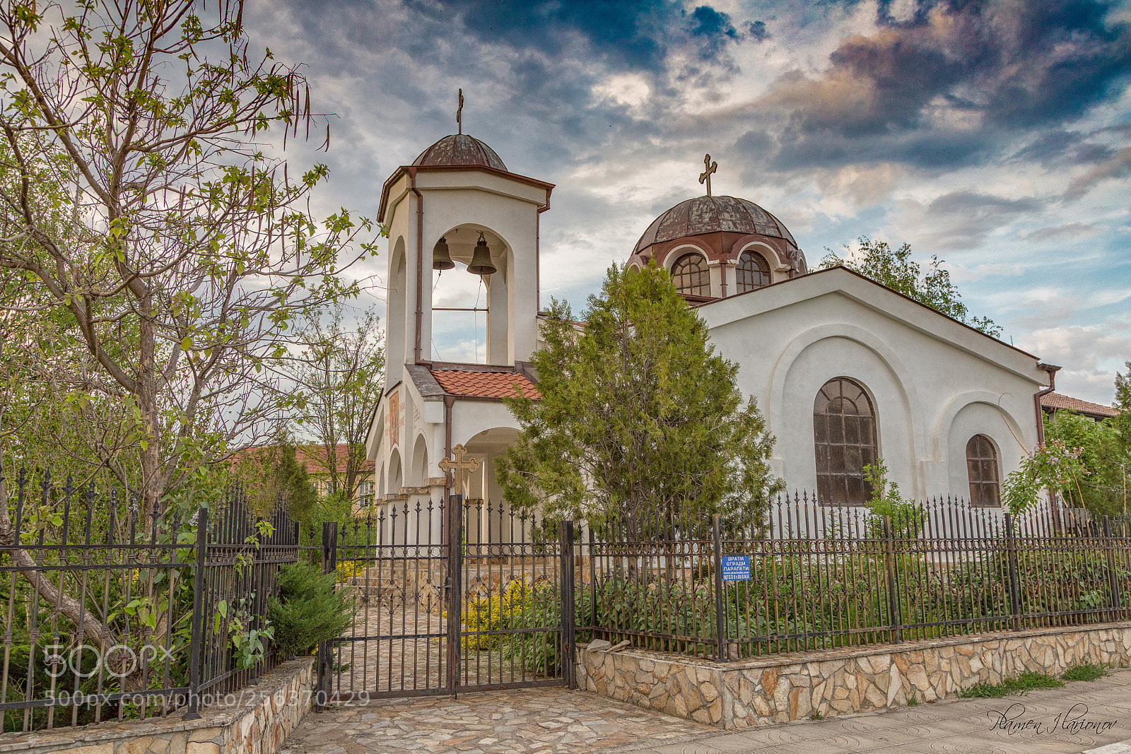 Canon EOS 6D sample photo. The church photography