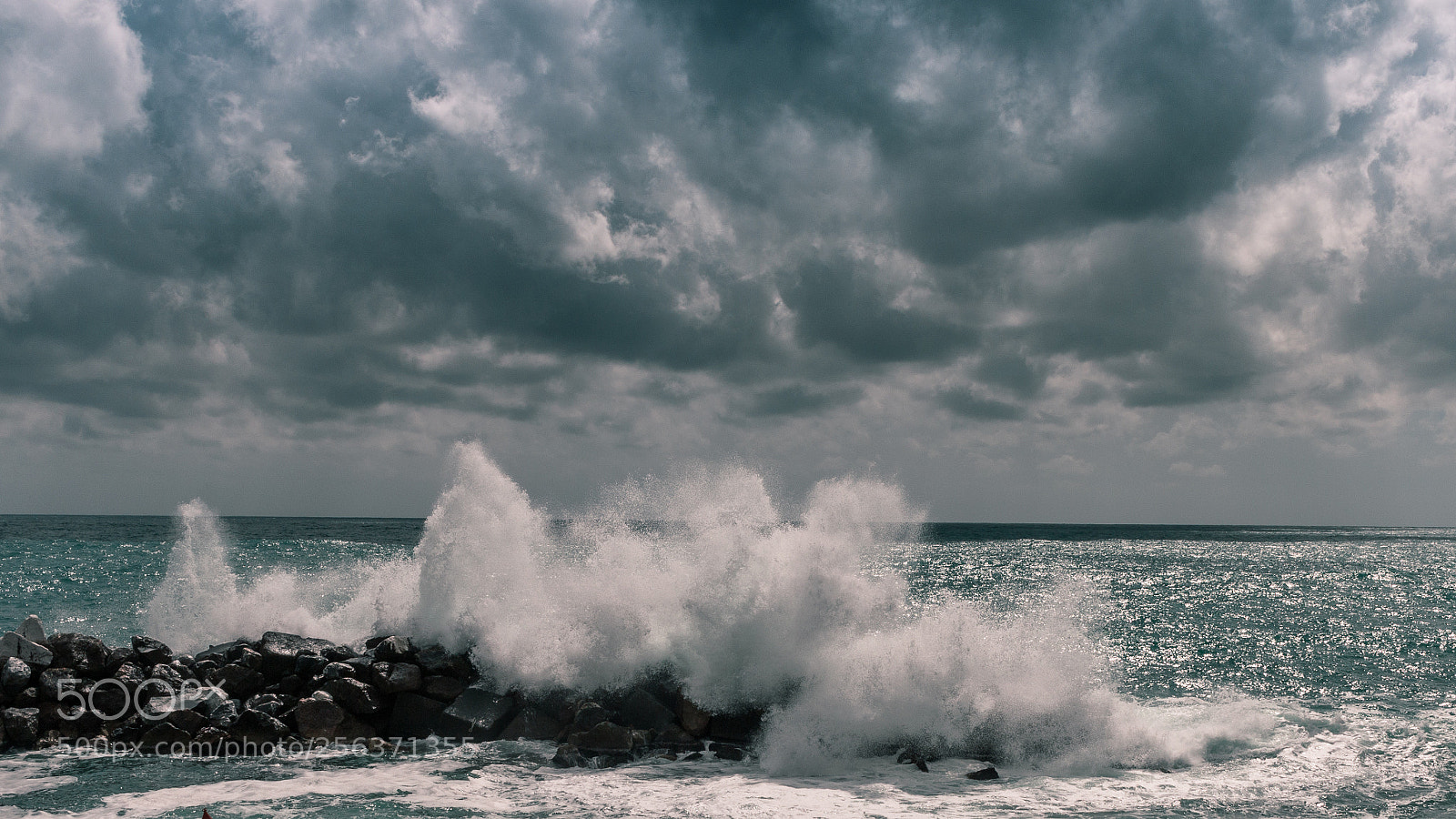 Canon EOS 70D sample photo. Stormy photography