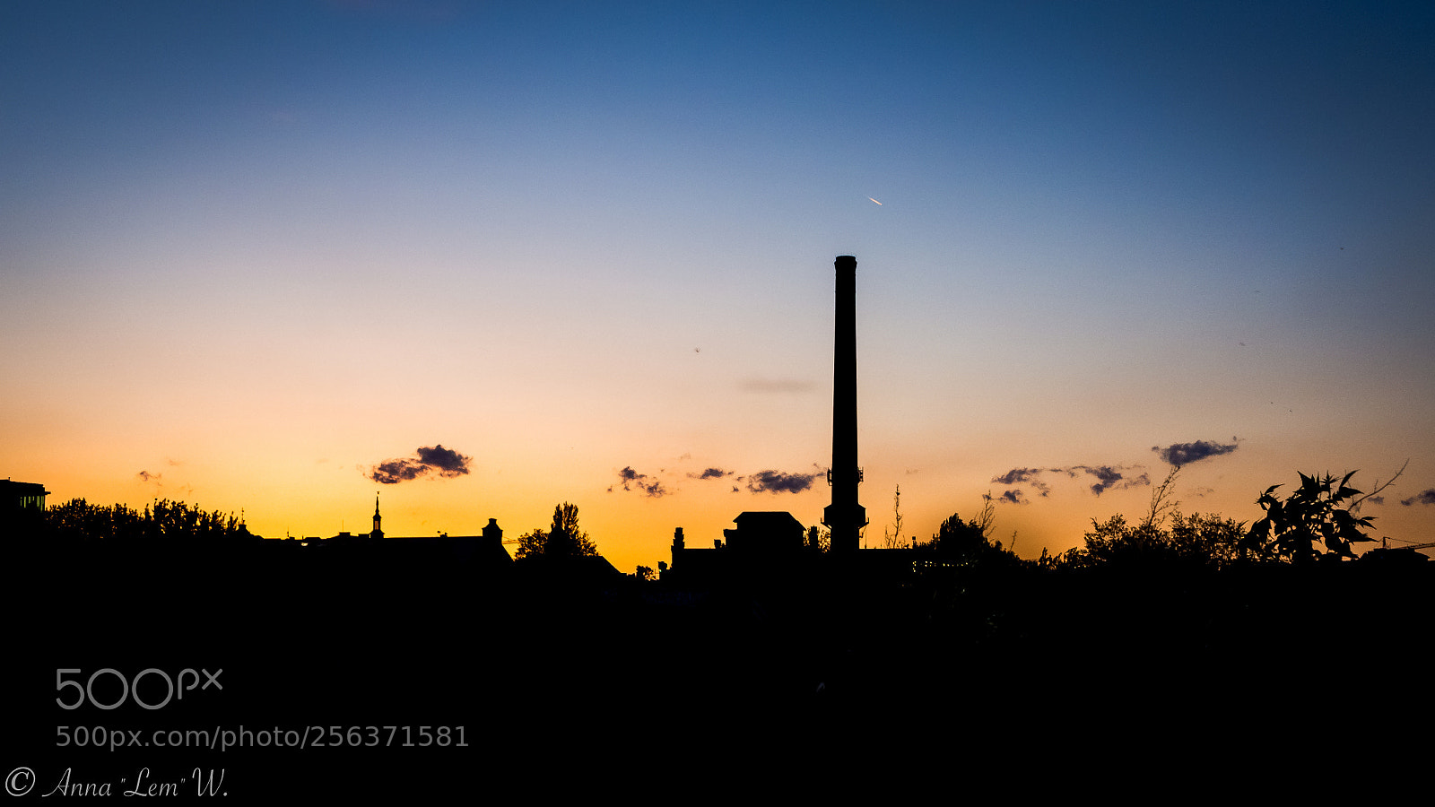 Olympus PEN E-PL5 sample photo. Chimney photography