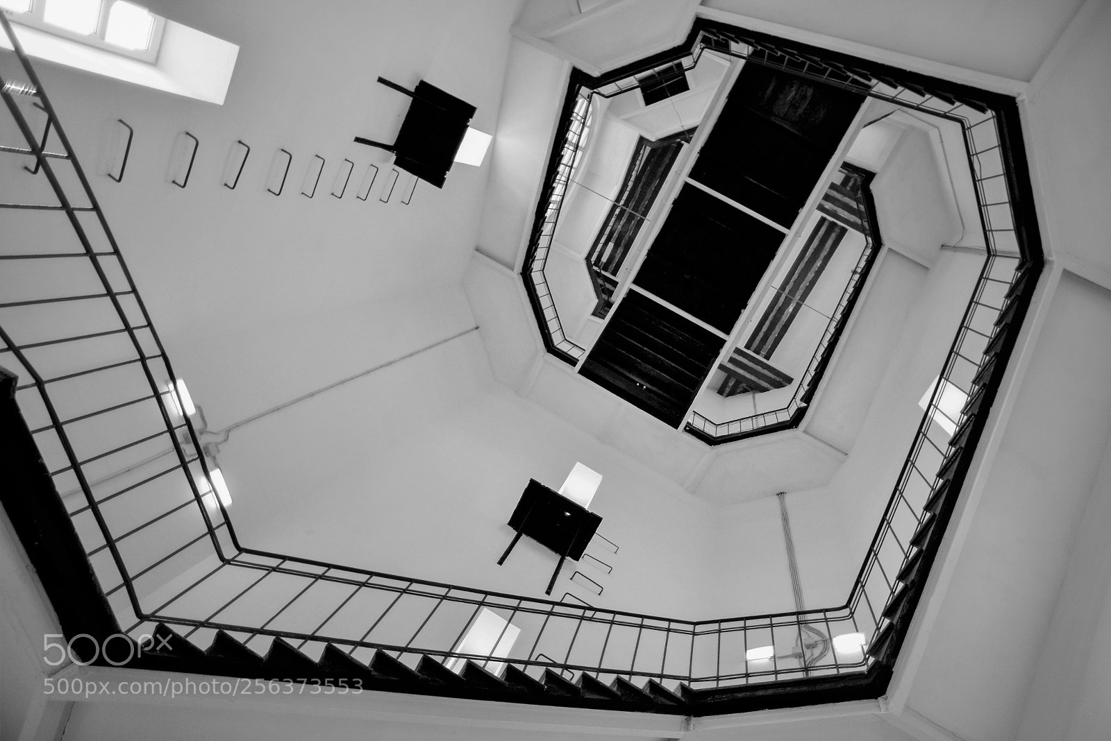 Nikon D600 sample photo. Spiral stairs kievsky railway photography