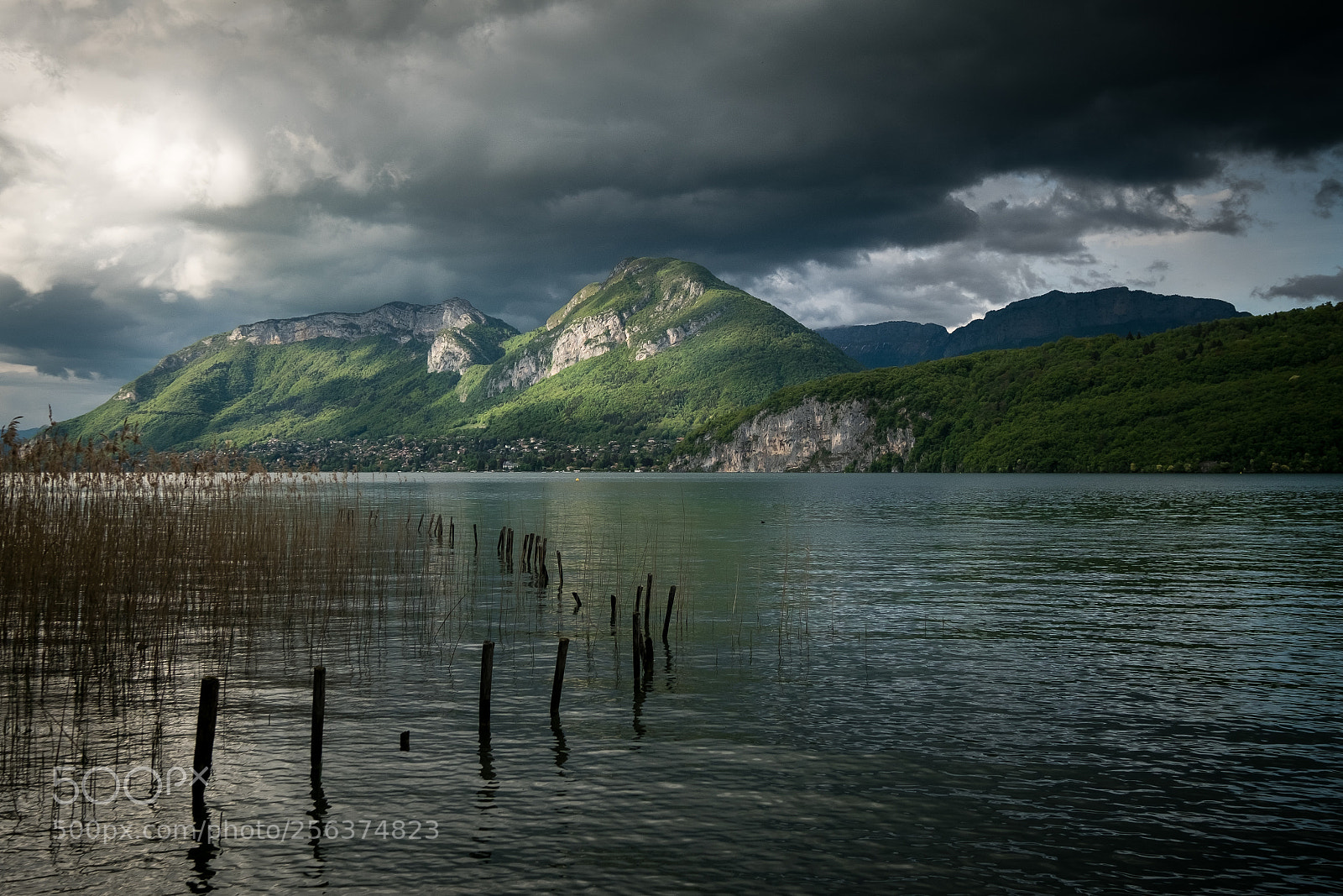 Fujifilm X-T10 sample photo. Annecy drama photography