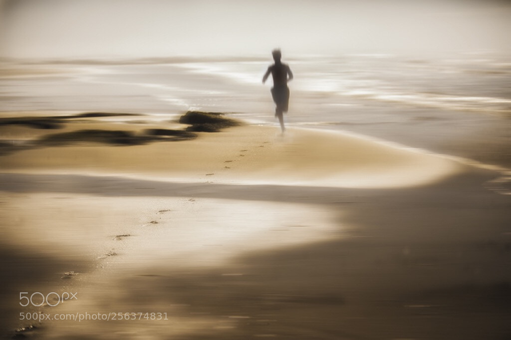 Canon EOS 5D Mark IV sample photo. Running on the beach... photography