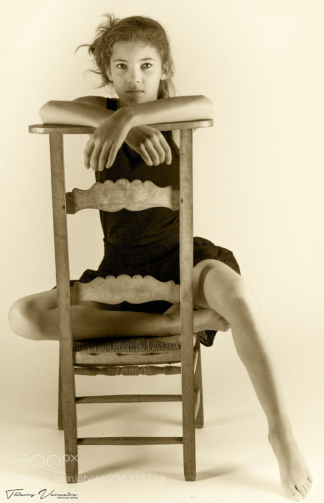 Canon EOS 70D sample photo. 'mischievous girl' photography