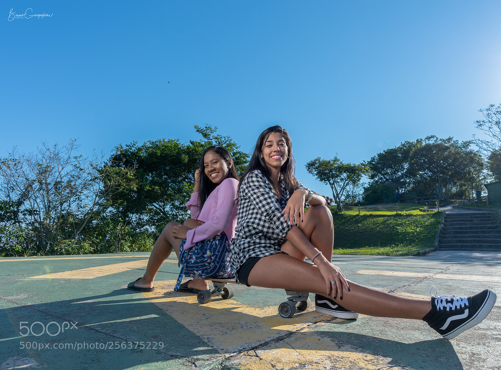 Nikon D750 sample photo. Skateboarding girls photography